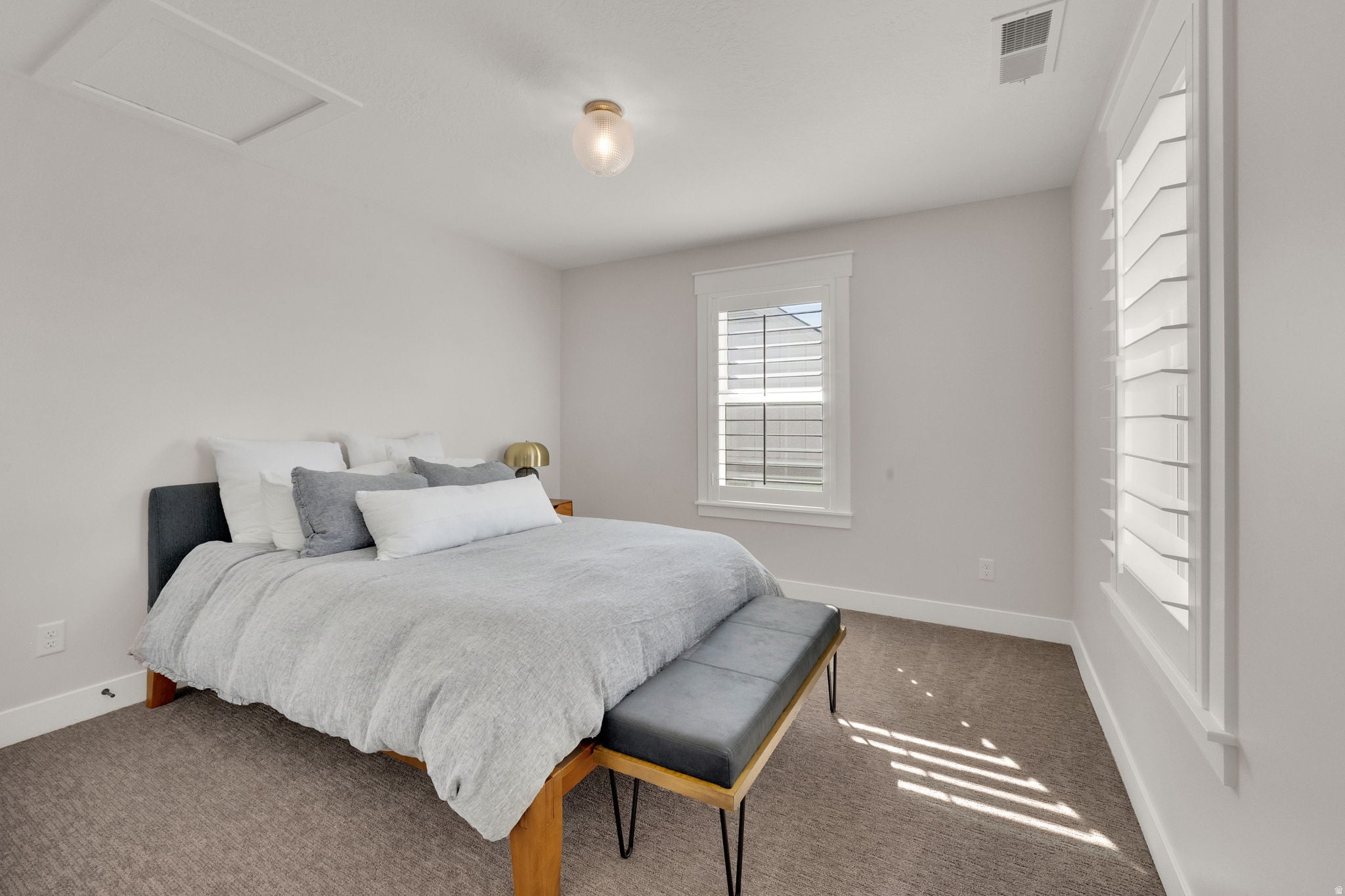 South Jordan, Utah, 84009, United States, 6 Bedrooms Bedrooms, ,5 BathroomsBathrooms,Residential,Active,2008308