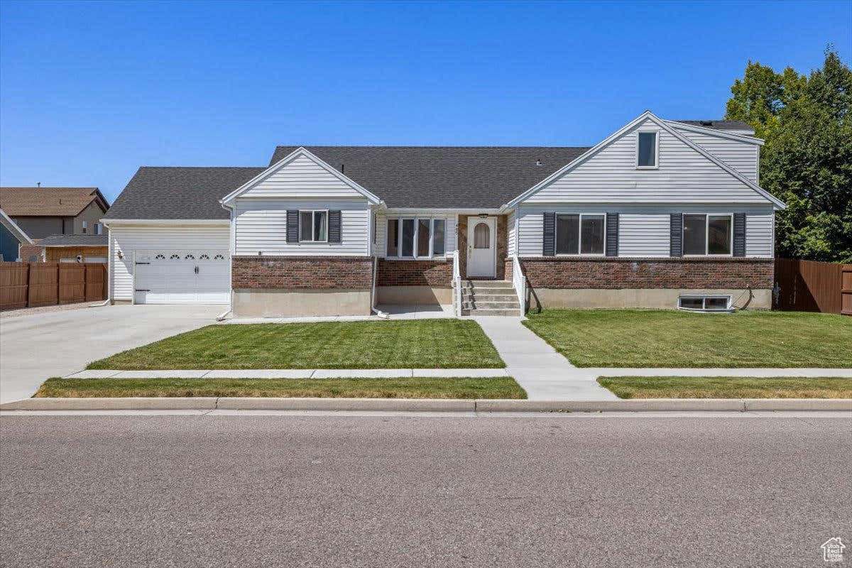 485 N 400 W, TREMONTON, UT 84337, photo 1 of 50