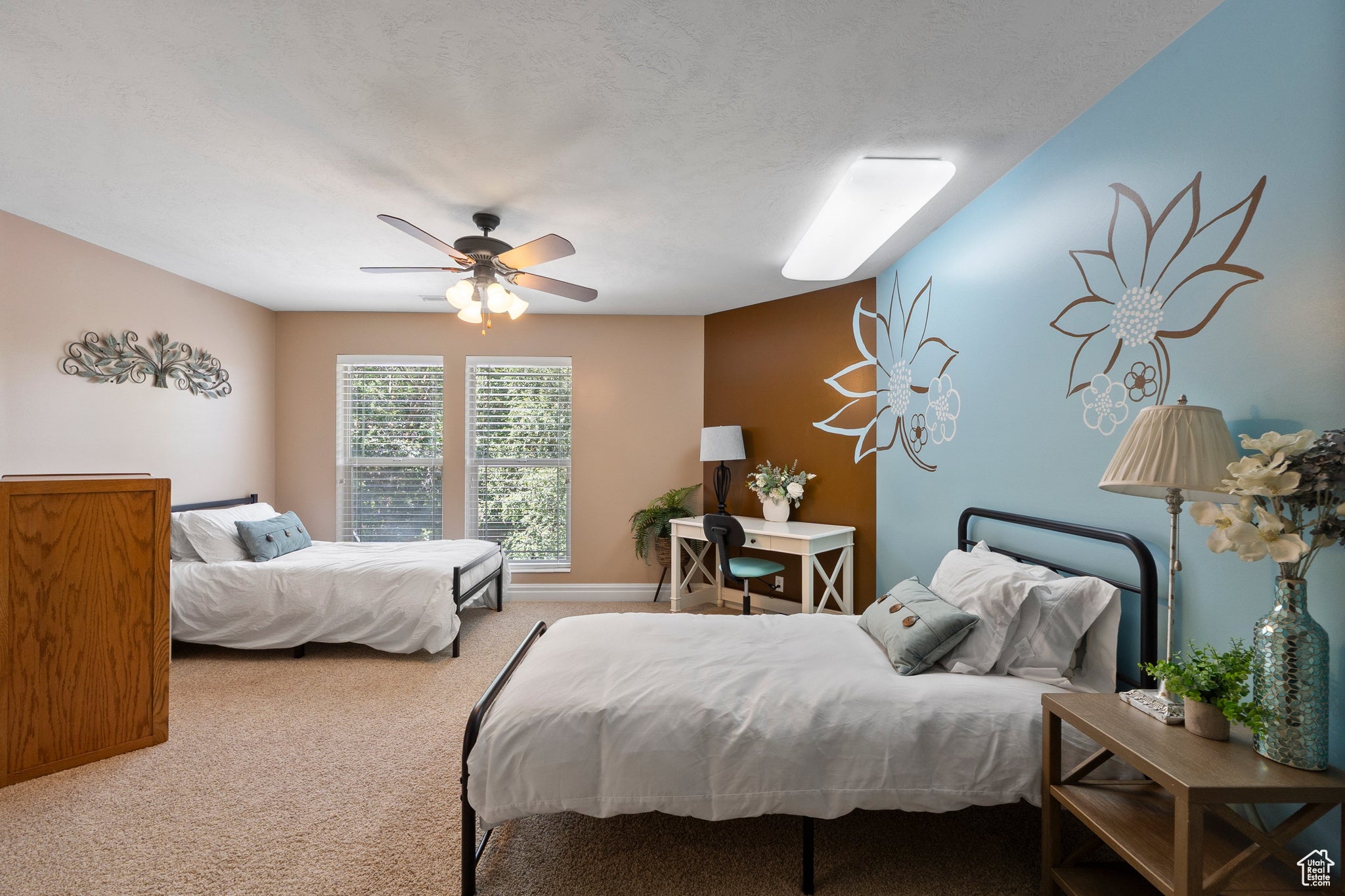 South Weber, Utah, 84405, United States, ,6 BathroomsBathrooms,Residential,Active,1843847