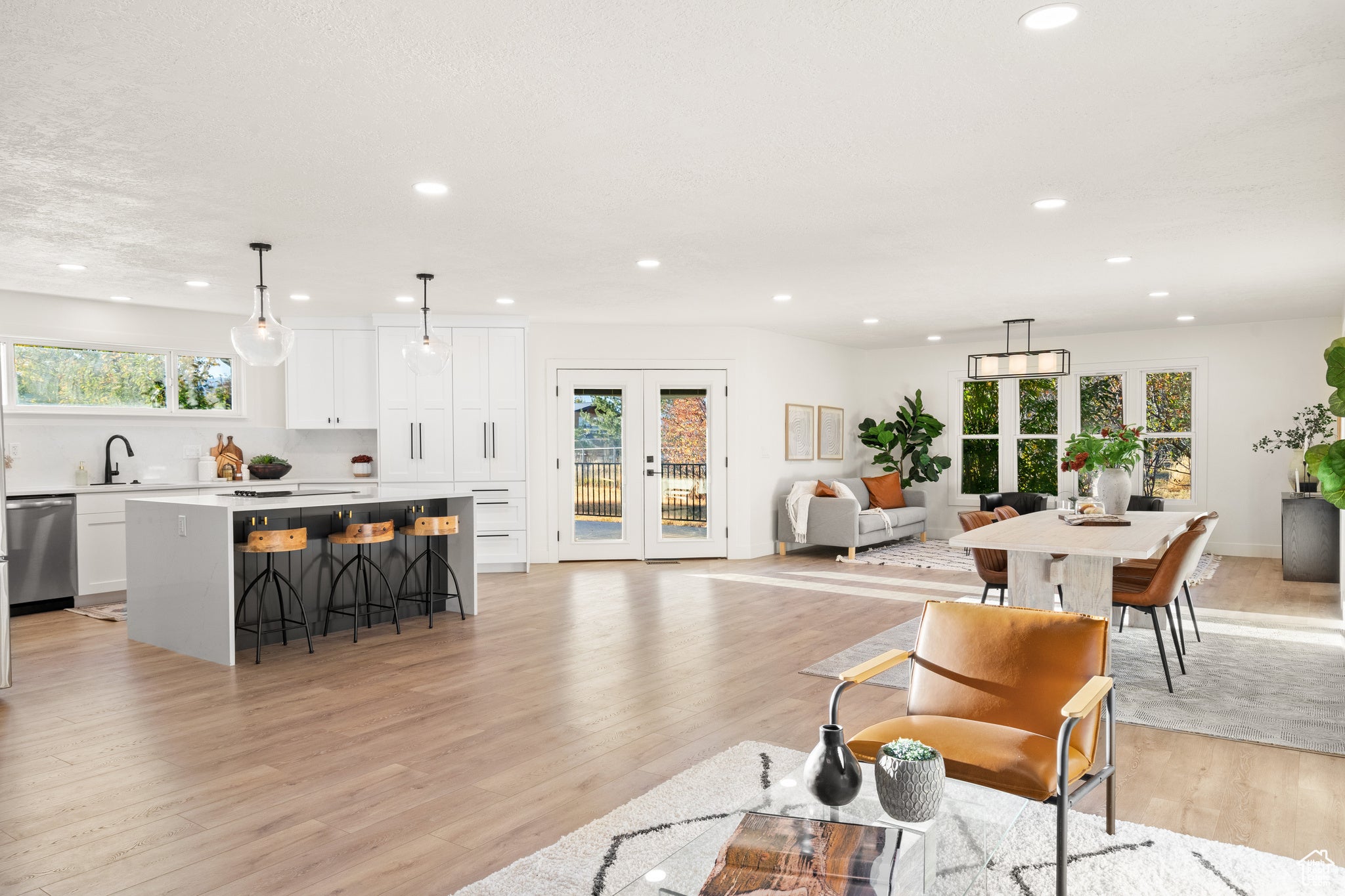 Huntsville, Utah, 84317, United States, 4 Bedrooms Bedrooms, ,3 BathroomsBathrooms,Residential,Active,1964495