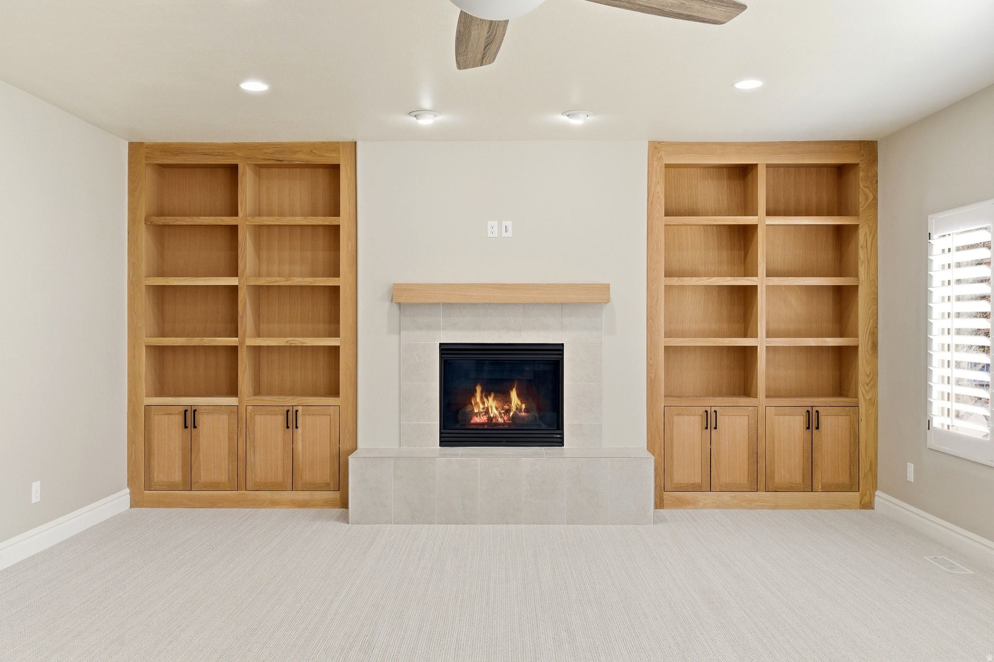 North Salt Lake, Utah, 84054, United States, 6 Bedrooms Bedrooms, ,4 BathroomsBathrooms,Residential,Active,2012192