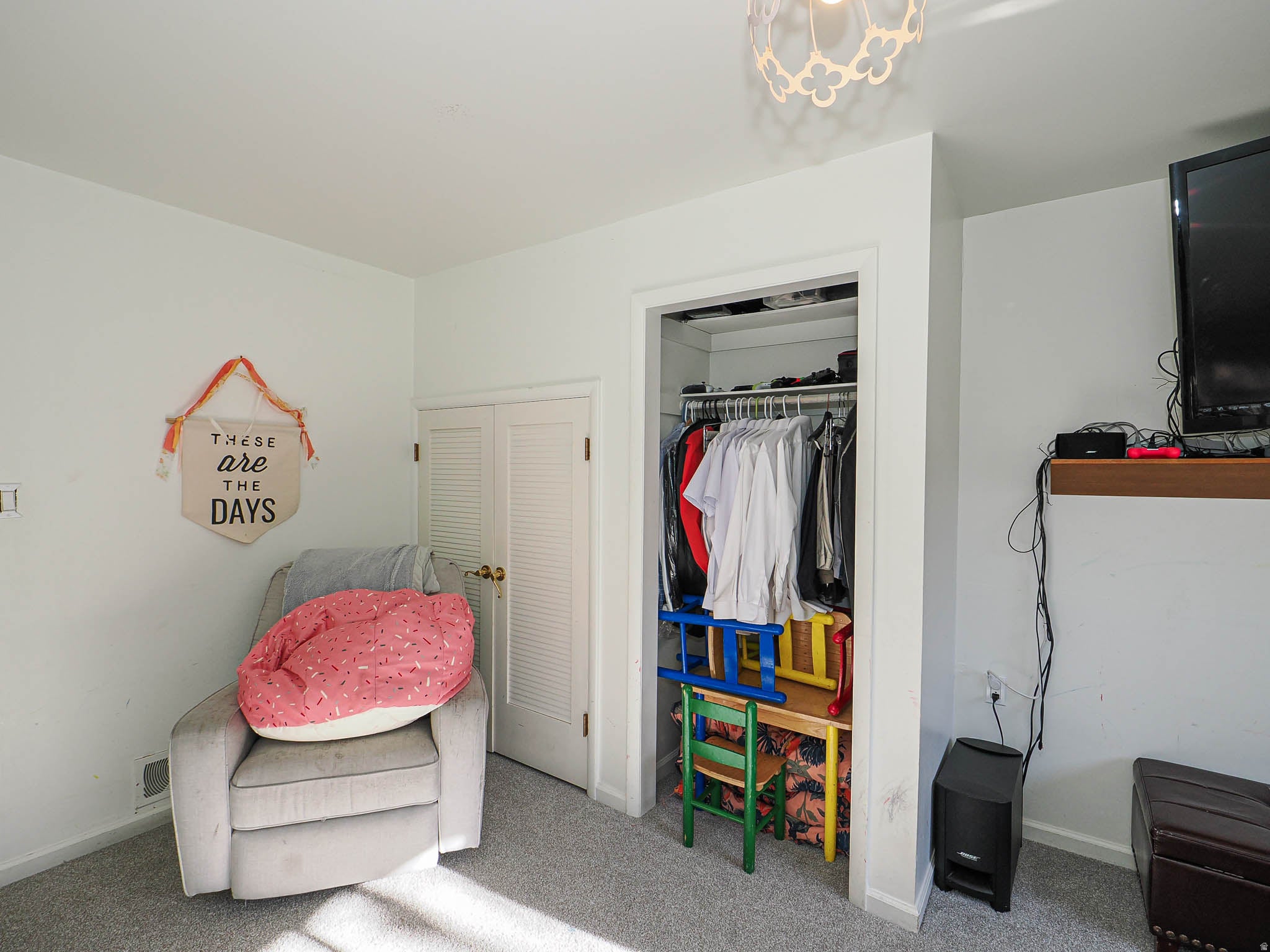 Salt Lake City, Utah, 84124, United States, 6 Bedrooms Bedrooms, ,3 BathroomsBathrooms,Residential,Active,2012490