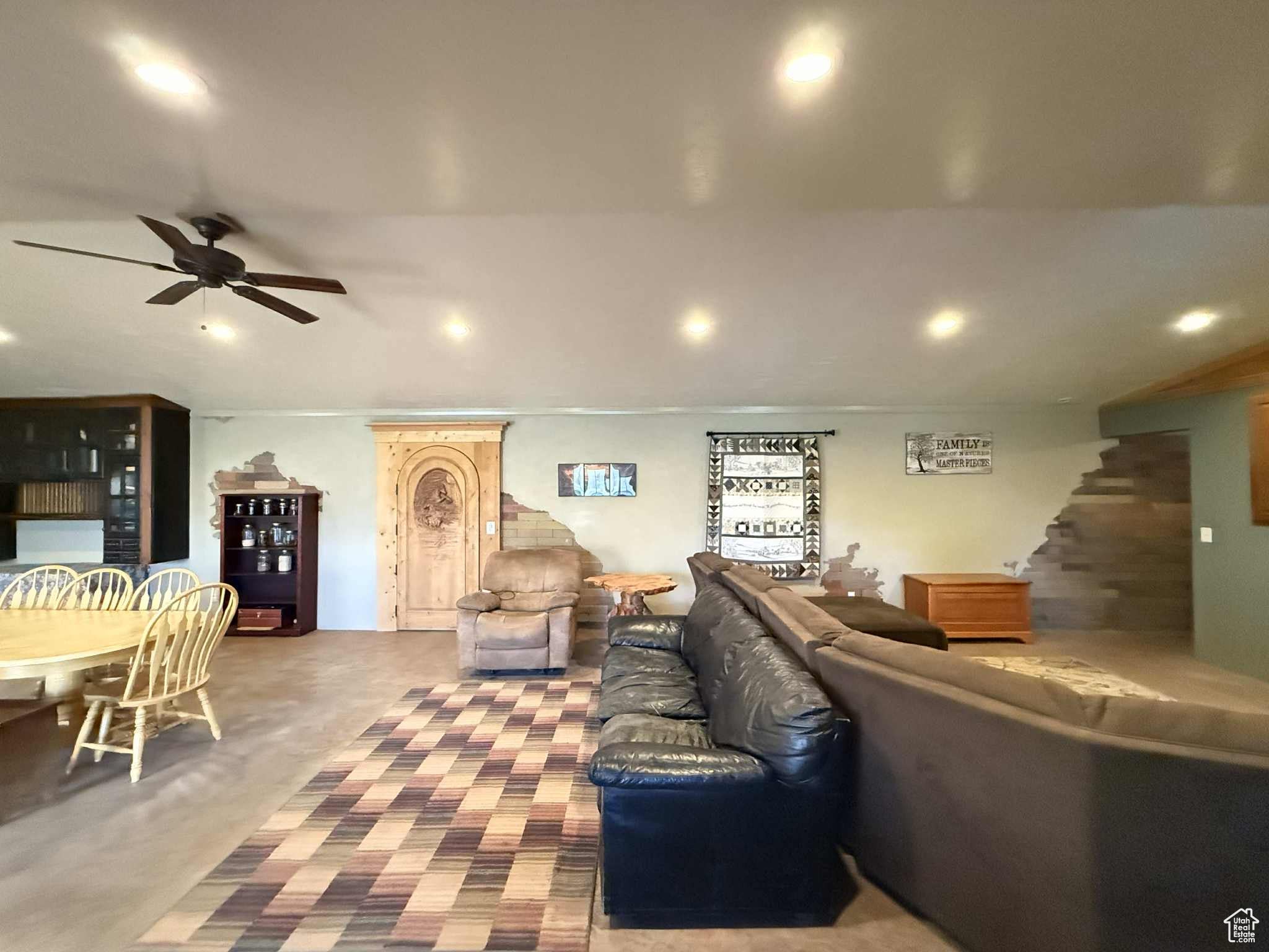 Huntington, Utah, 84528, United States, 4 Bedrooms Bedrooms, ,1 BathroomBathrooms,Residential,Active,1963255