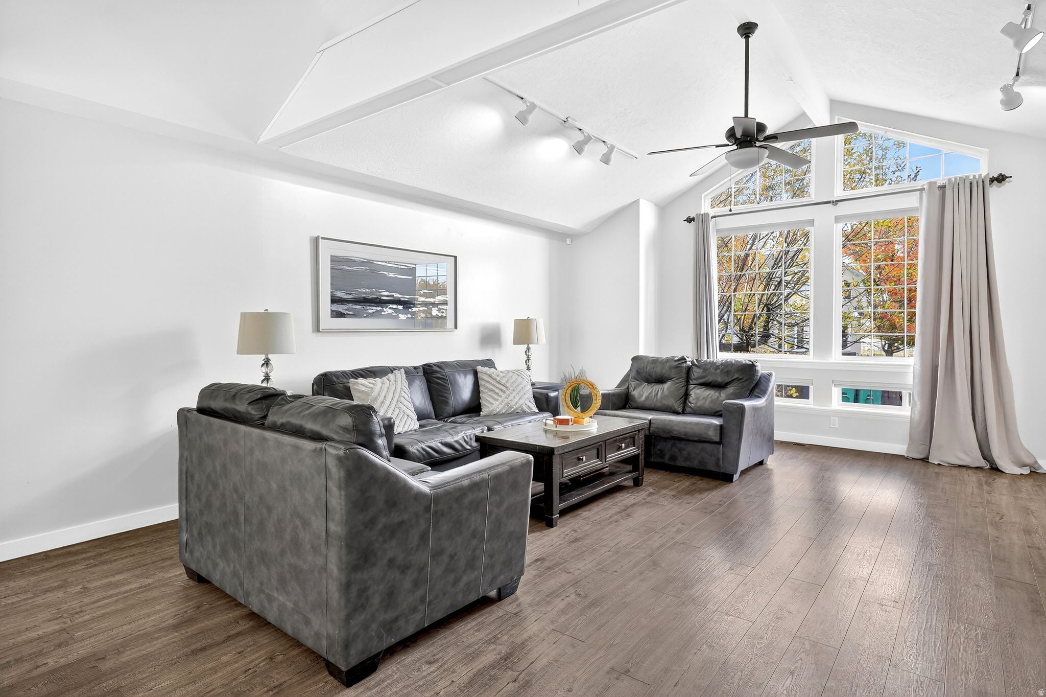 Bluffdale, Utah, 84065, United States, 10 Bedrooms Bedrooms, ,7 BathroomsBathrooms,Residential,Active,1990647