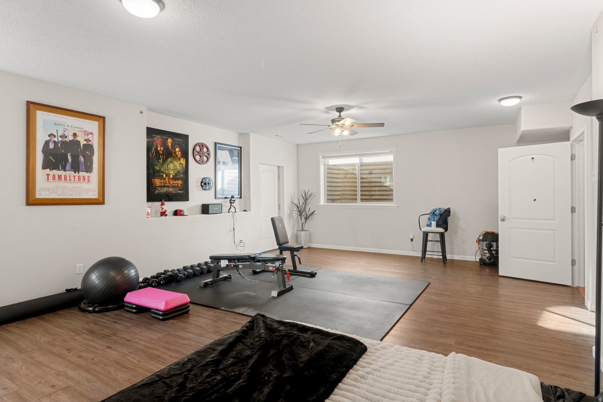 Brigham City, Utah, 84302, United States, 6 Bedrooms Bedrooms, ,4 BathroomsBathrooms,Residential,Active,2015244