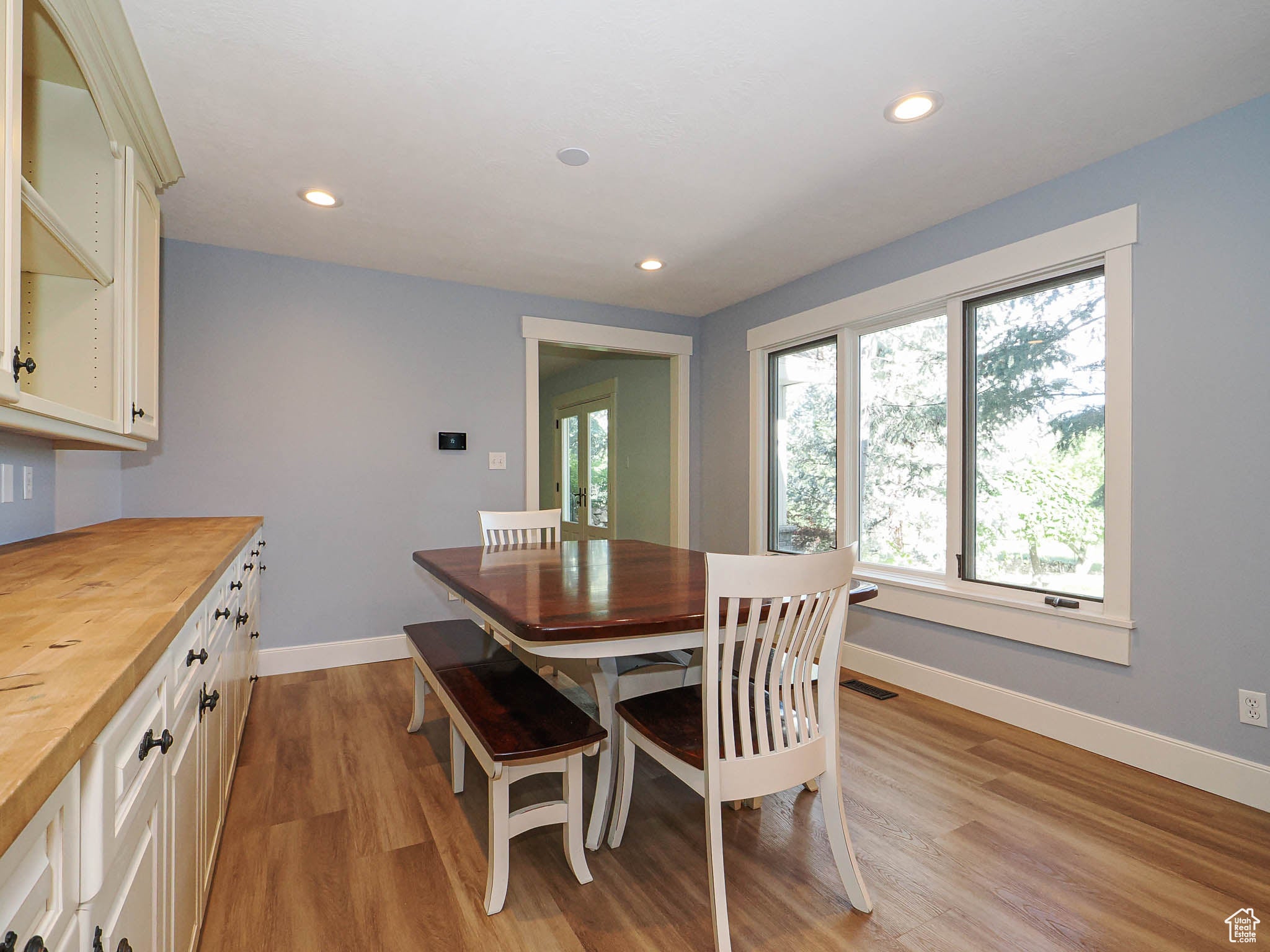 Draper, Utah, 84020, United States, 4 Bedrooms Bedrooms, ,4 BathroomsBathrooms,Residential,Pending,1824917