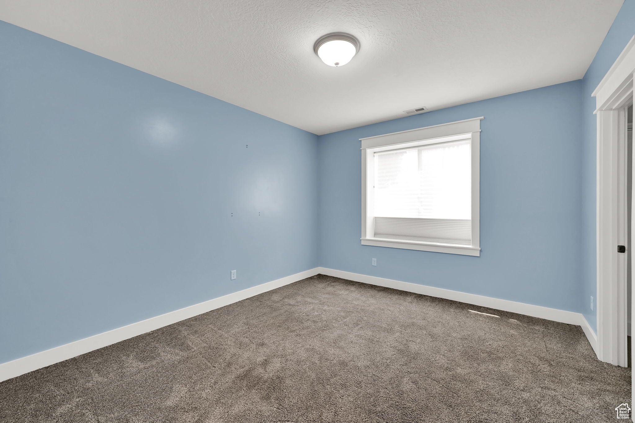 Farmington, Utah, 84025, United States, 5 Bedrooms Bedrooms, ,4 BathroomsBathrooms,Residential,Active,1850687