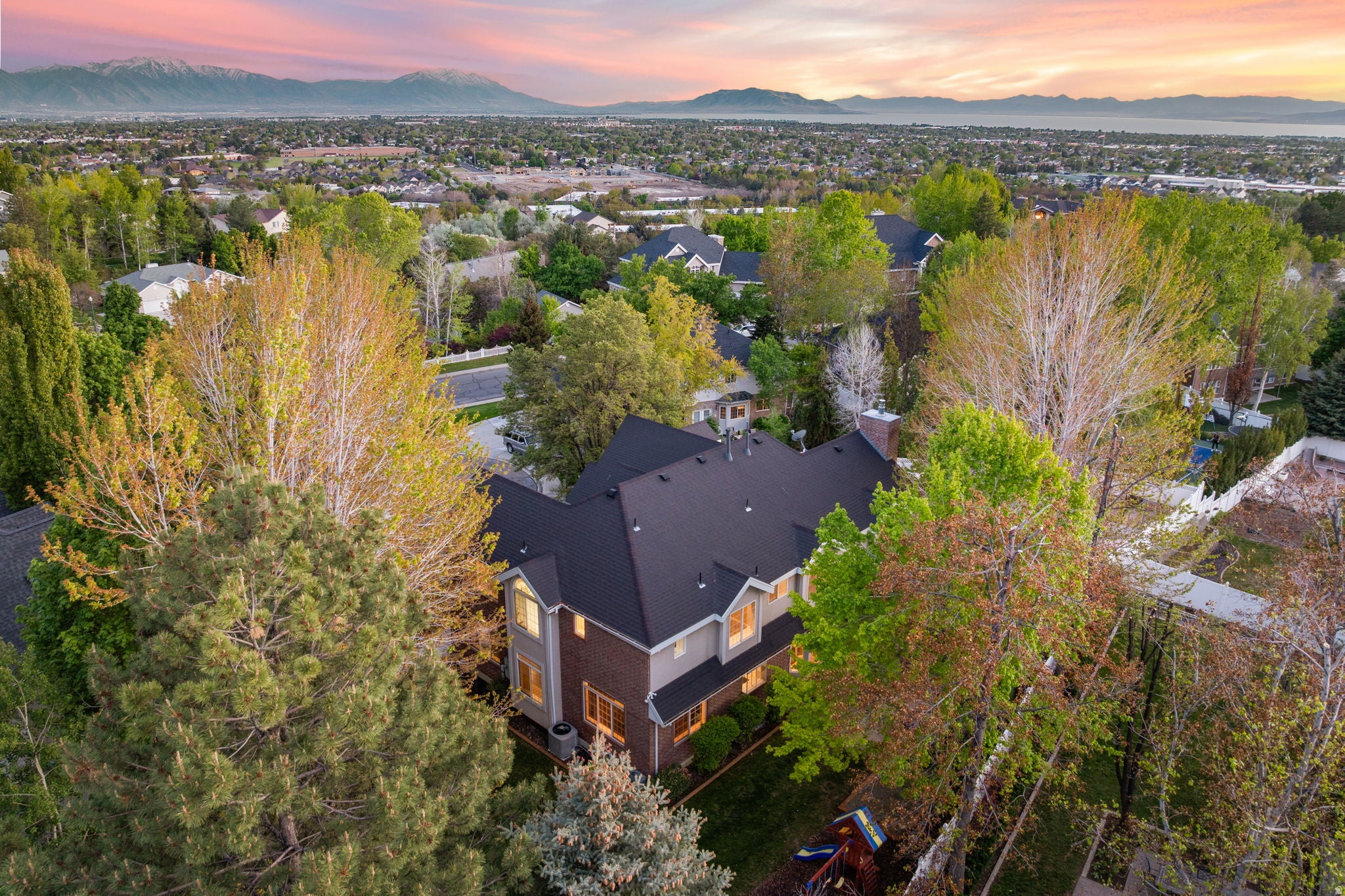 Orem, Utah, 84097, United States, 6 Bedrooms Bedrooms, ,6 BathroomsBathrooms,Residential,Active,2044198