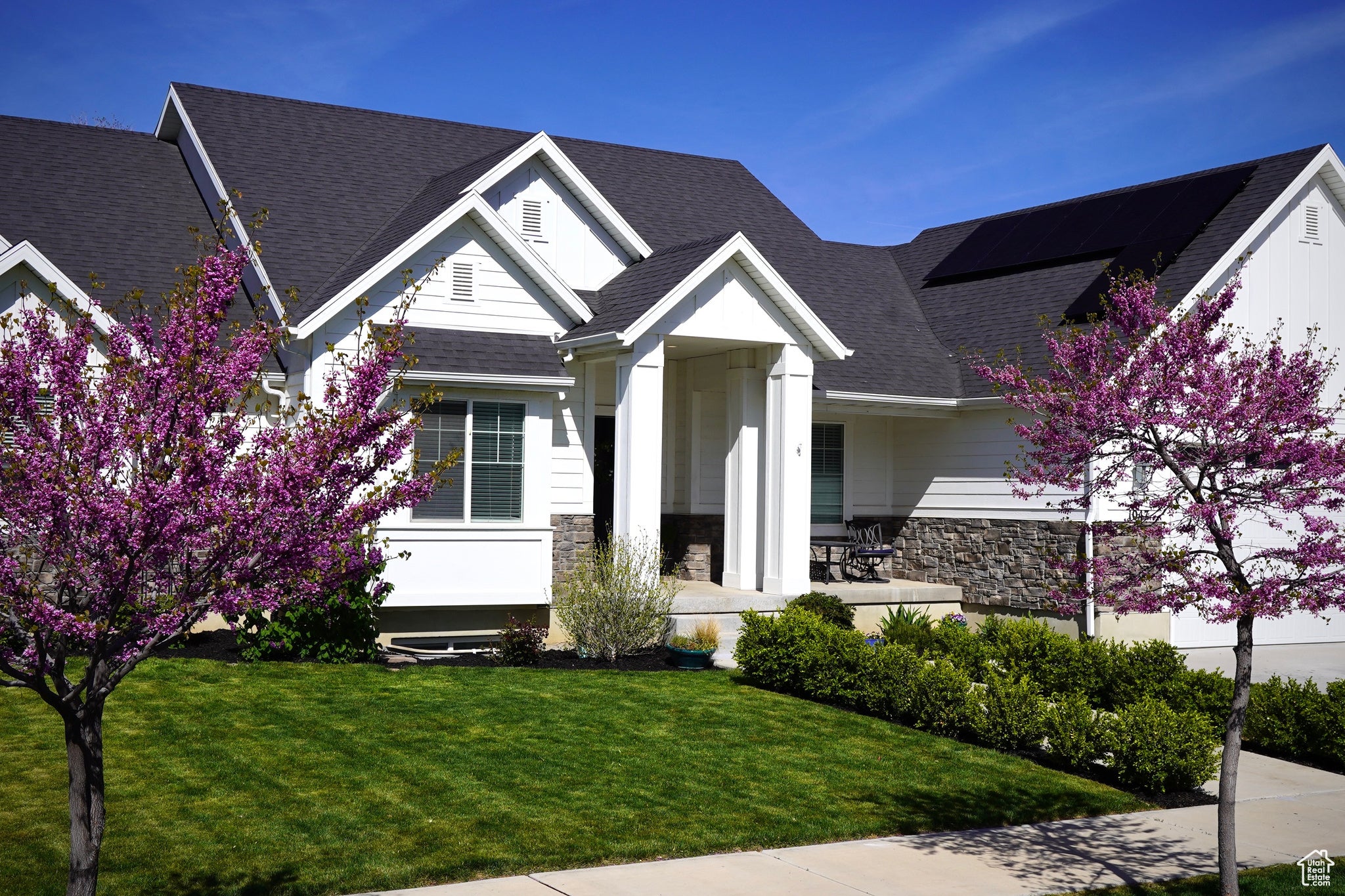 Mapleton, Utah, 84664, United States, 6 Bedrooms Bedrooms, ,5 BathroomsBathrooms,Residential,Active,1828968