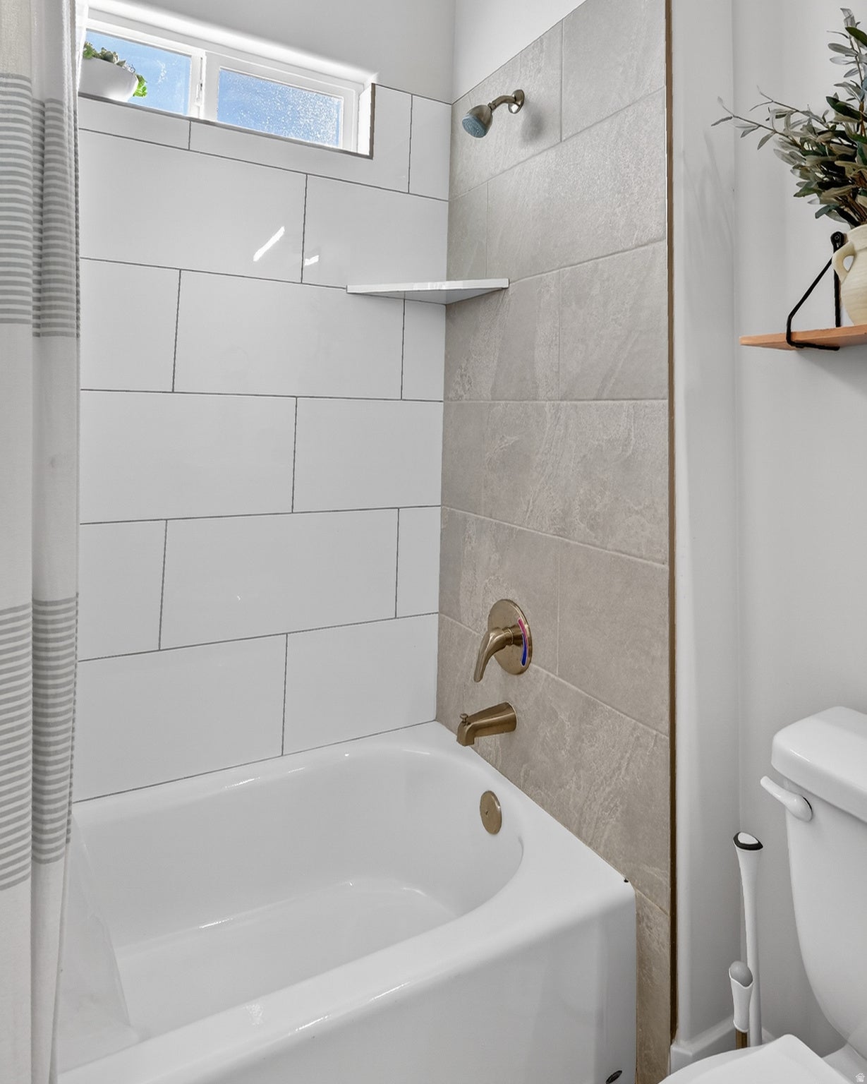 St. George, Utah, 84790, United States, 4 Bedrooms Bedrooms, ,4 BathroomsBathrooms,Residential,Active,2010549