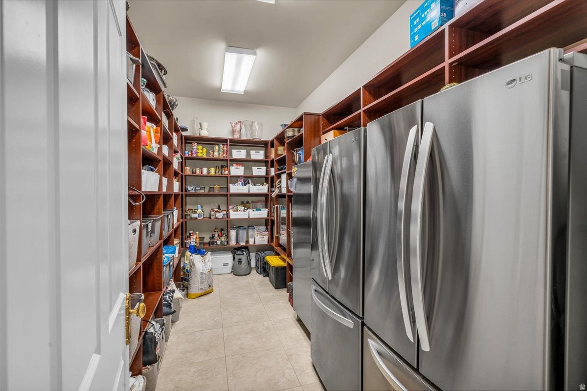 St. George, Utah, 84790, United States, 5 Bedrooms Bedrooms, ,6 BathroomsBathrooms,Residential,Active,1993955