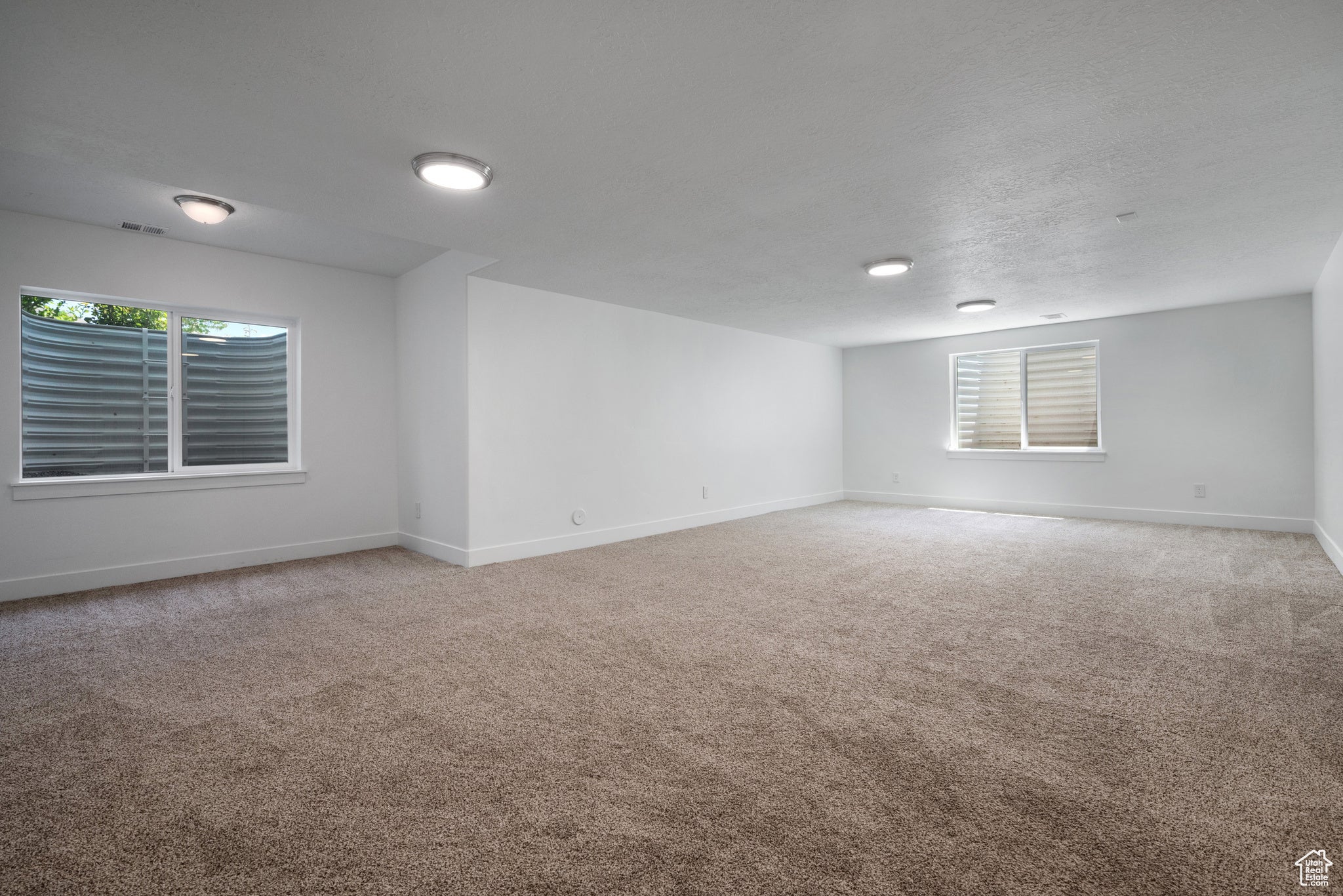Mapleton, Utah, 84664, United States, 6 Bedrooms Bedrooms, ,5 BathroomsBathrooms,Residential,Active,1828968