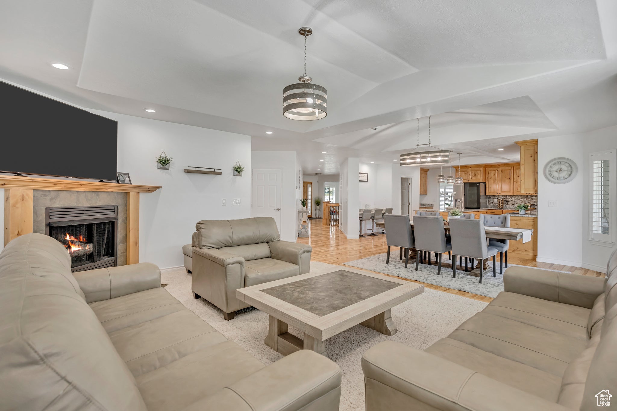 Taylorsville, Utah, 84123, United States, 7 Bedrooms Bedrooms, ,4 BathroomsBathrooms,Residential,Active,1894986