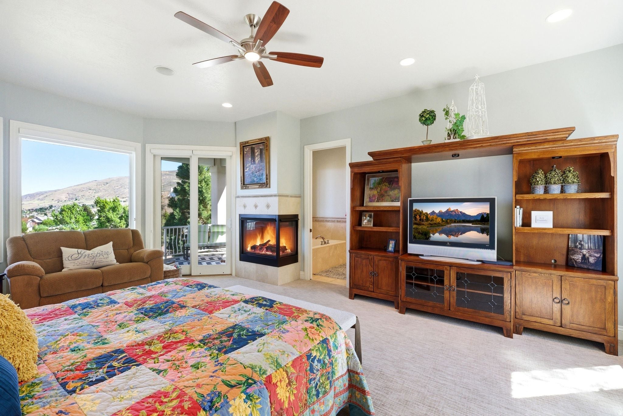 Bountiful, Utah, 84010, United States, 6 Bedrooms Bedrooms, ,6 BathroomsBathrooms,Residential,Active,2044576