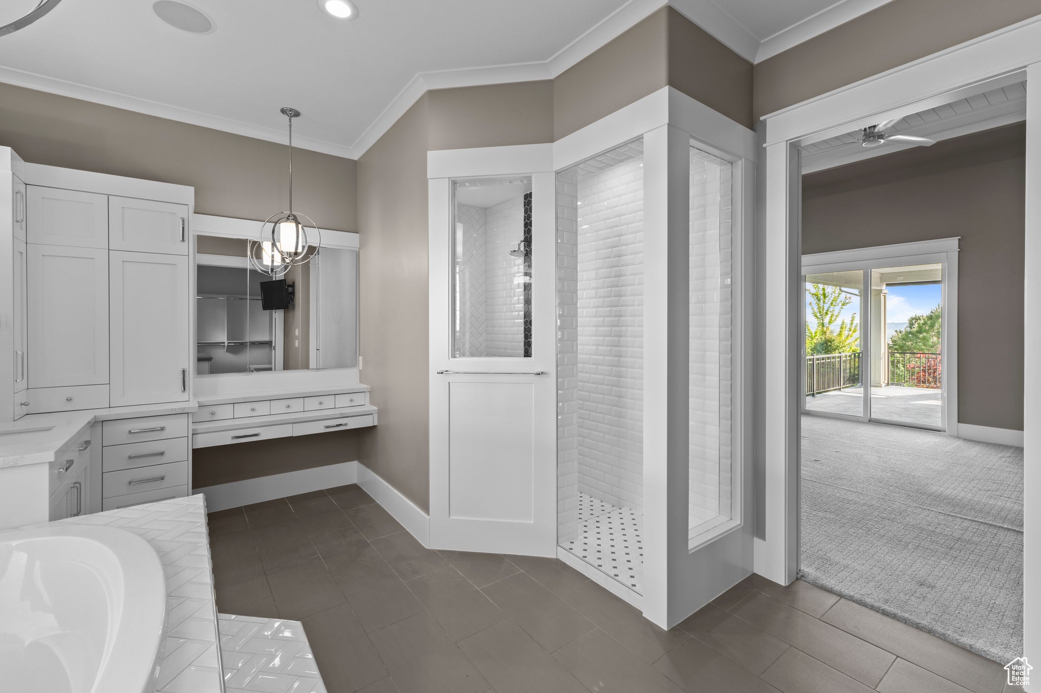 Fruit Heights, Utah, 84037, United States, 6 Bedrooms Bedrooms, ,5 BathroomsBathrooms,Residential,Active,1929683