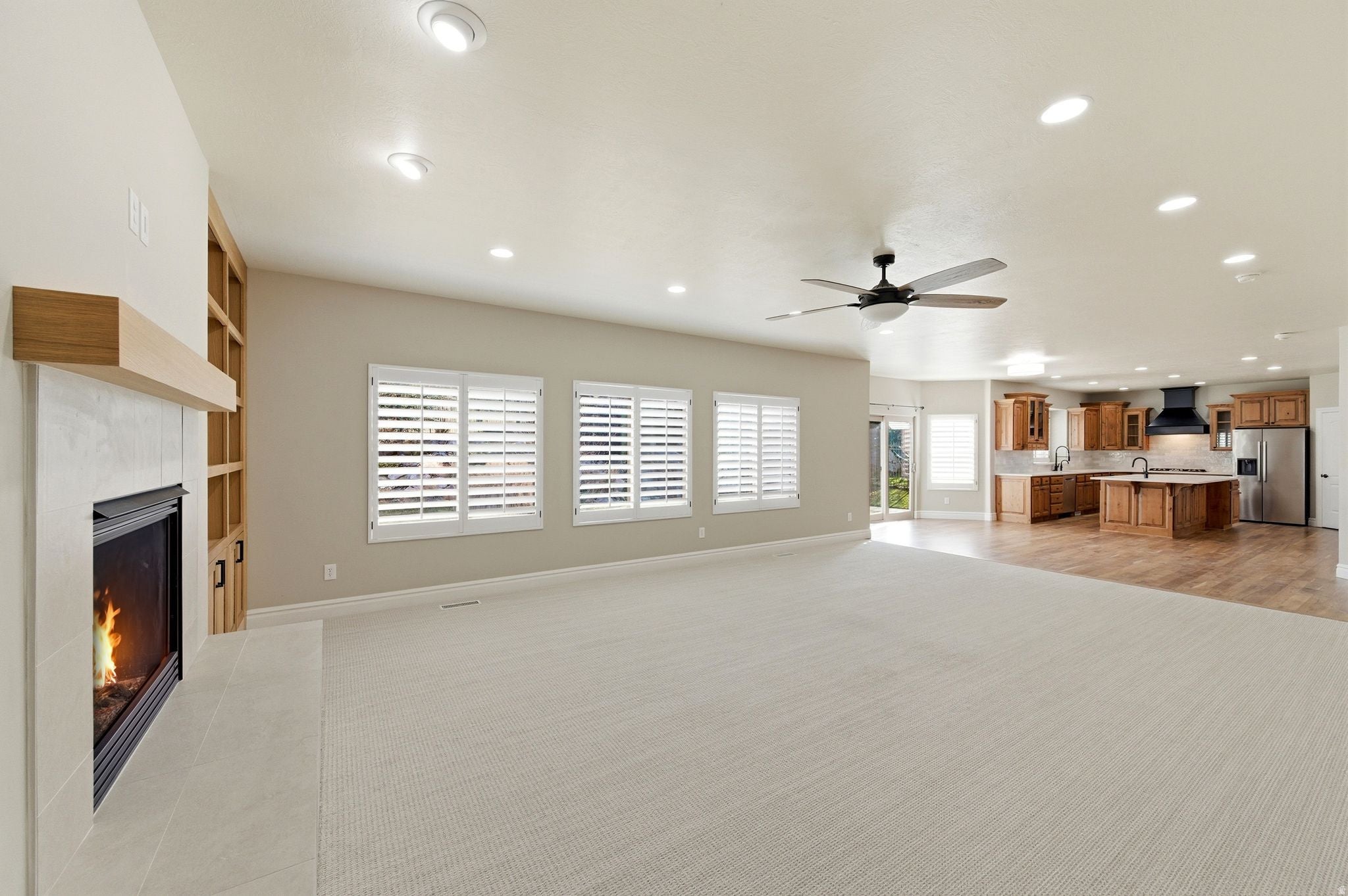 North Salt Lake, Utah, 84054, United States, 6 Bedrooms Bedrooms, ,4 BathroomsBathrooms,Residential,Active,2012192