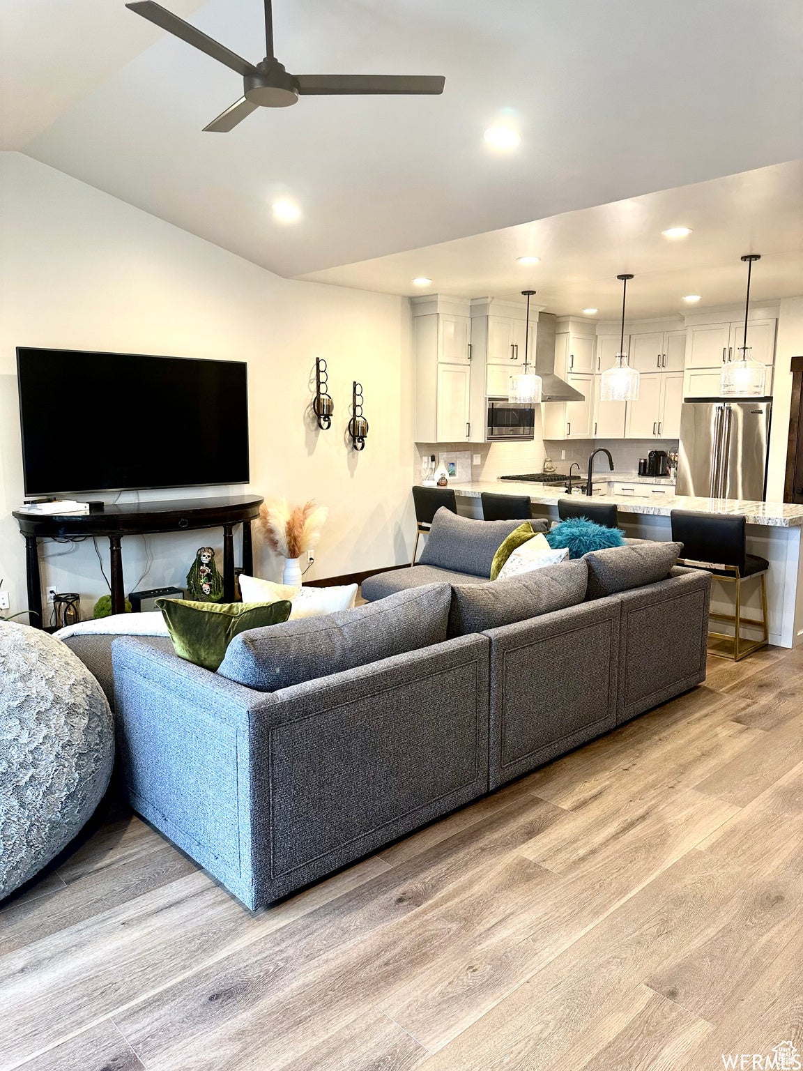 Kamas, Utah, 84036, United States, 4 Bedrooms Bedrooms, ,4 BathroomsBathrooms,Residential,Active,1706661