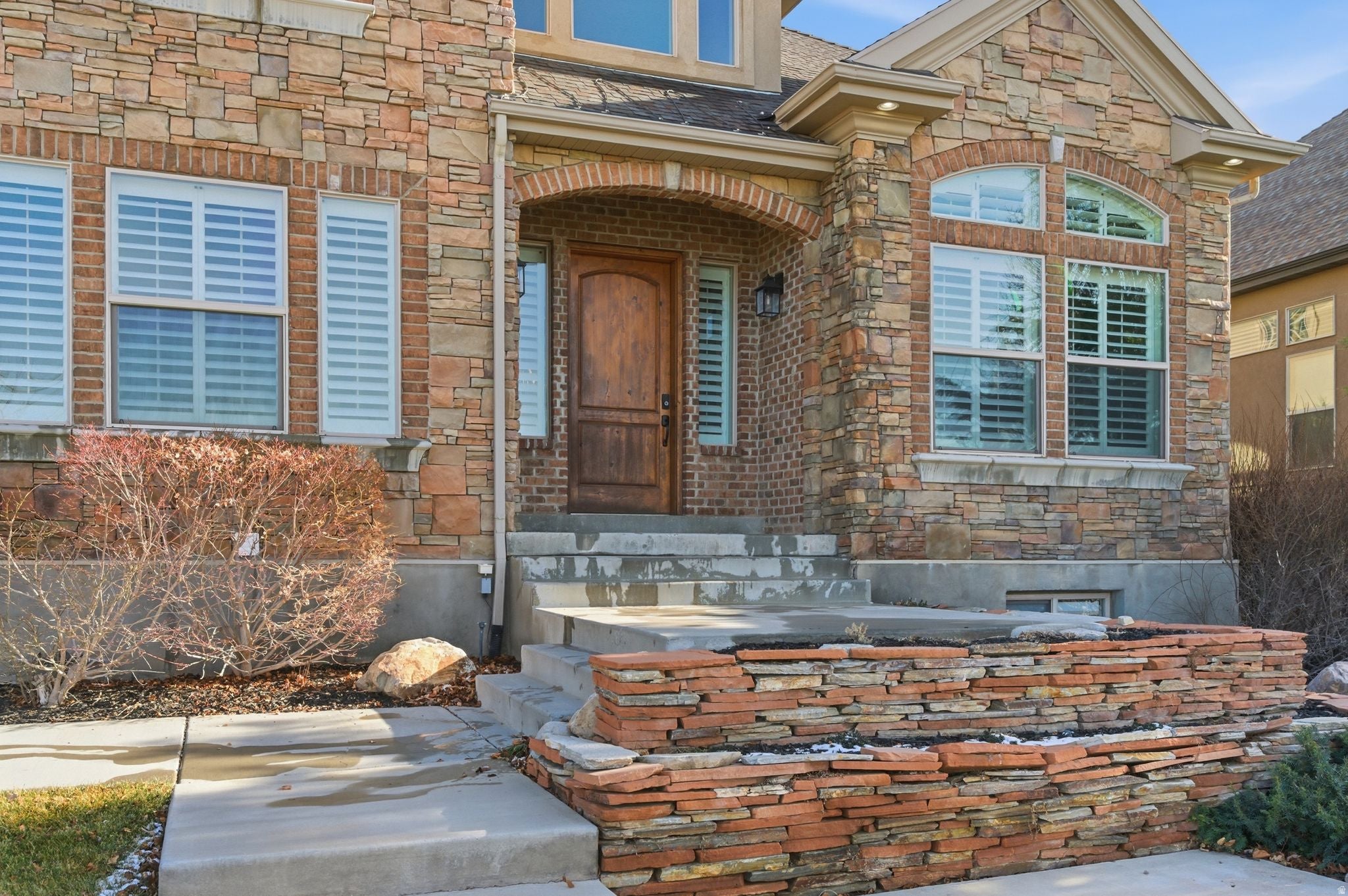 North Salt Lake, Utah, 84054, United States, 6 Bedrooms Bedrooms, ,4 BathroomsBathrooms,Residential,Active,2012192