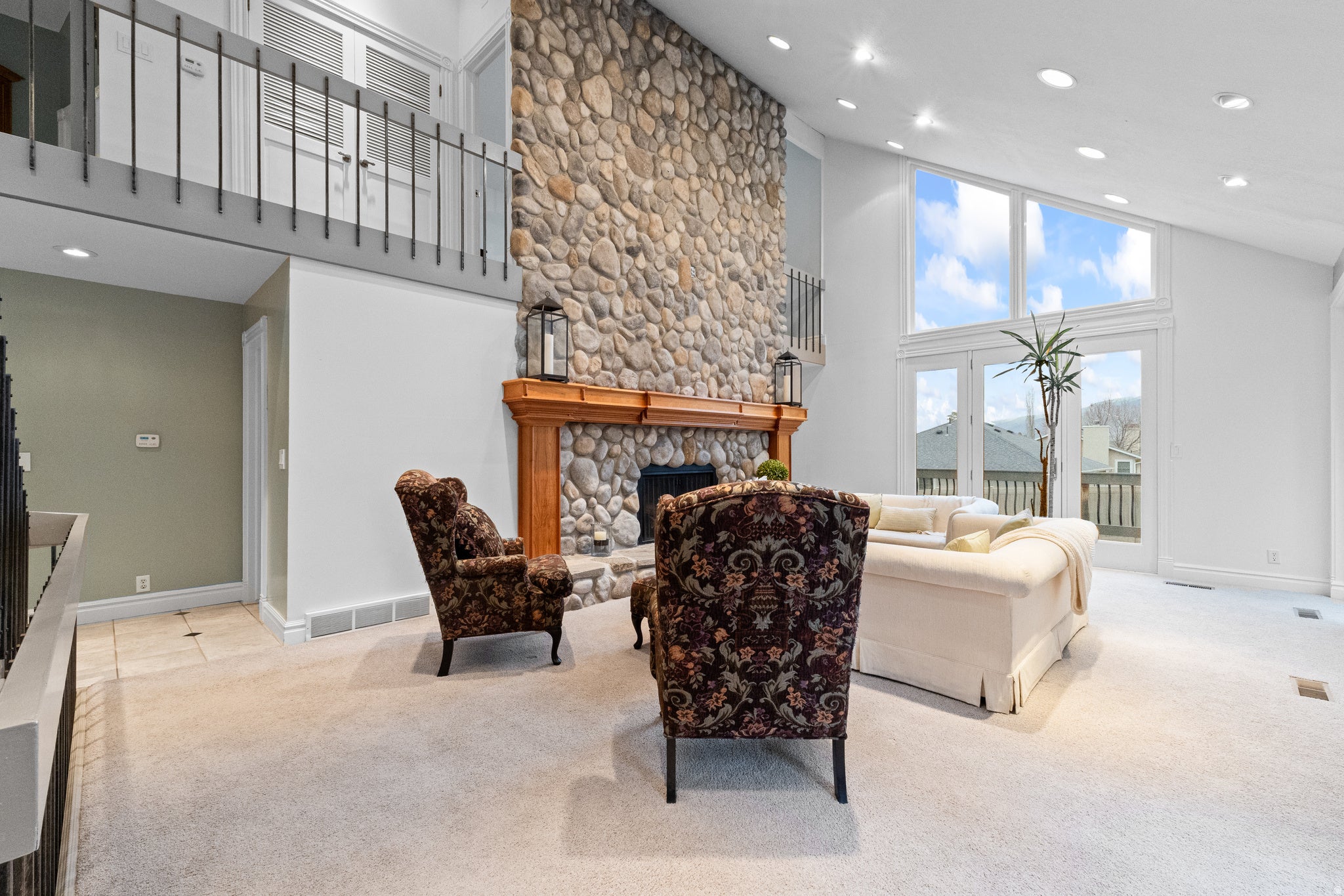 Bountiful, Utah, 84010, United States, 3 Bedrooms Bedrooms, ,3 BathroomsBathrooms,Residential,Active,2006883