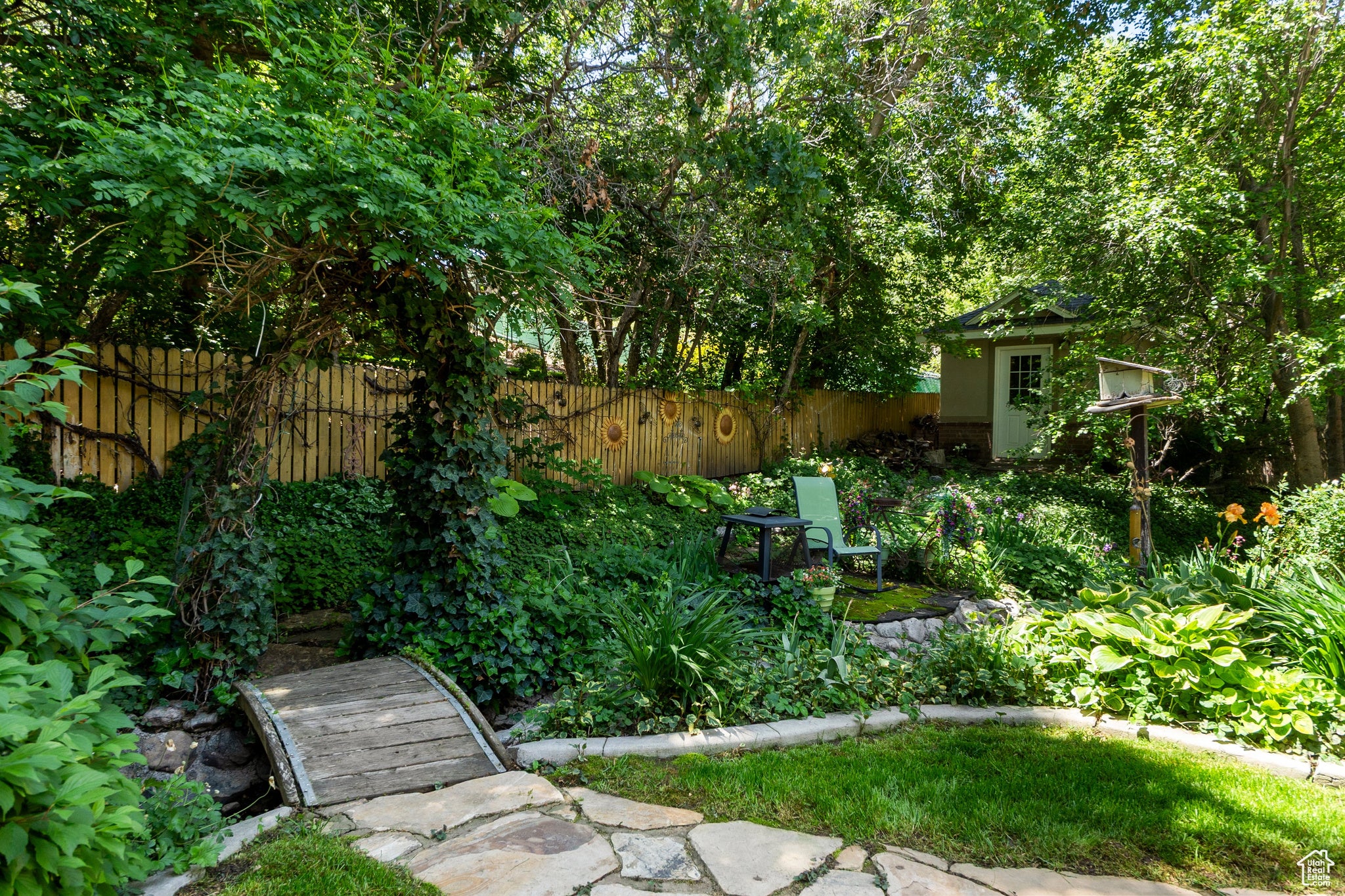 South Weber, Utah, 84405, United States, ,6 BathroomsBathrooms,Residential,Active,1843847