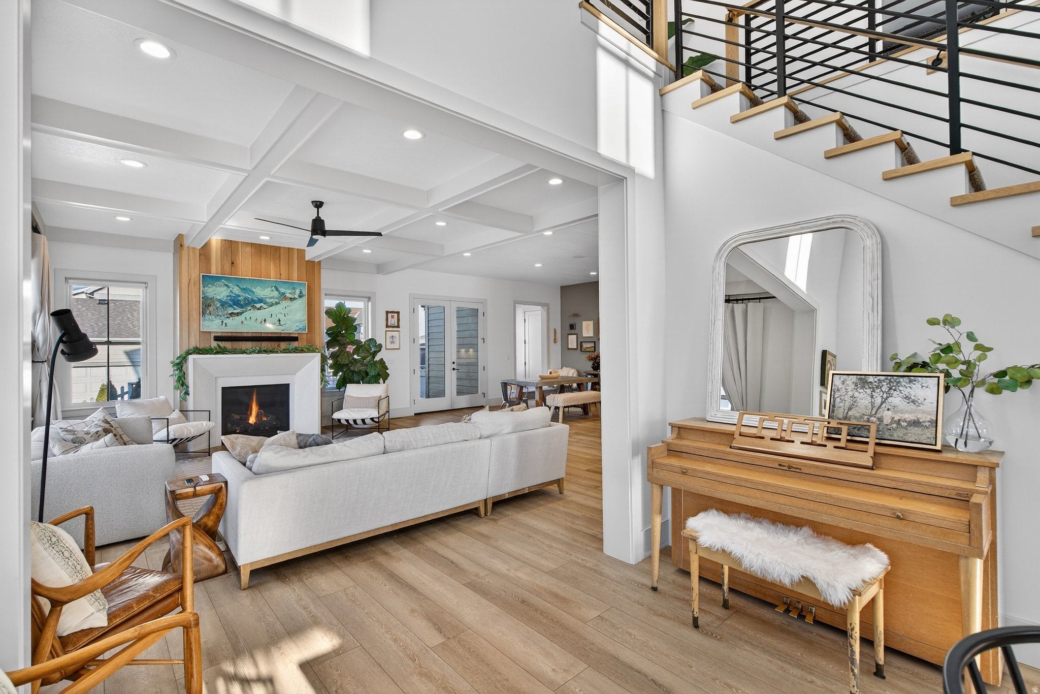 South Jordan, Utah, 84009, United States, 4 Bedrooms Bedrooms, ,4 BathroomsBathrooms,Residential,Active,2006892