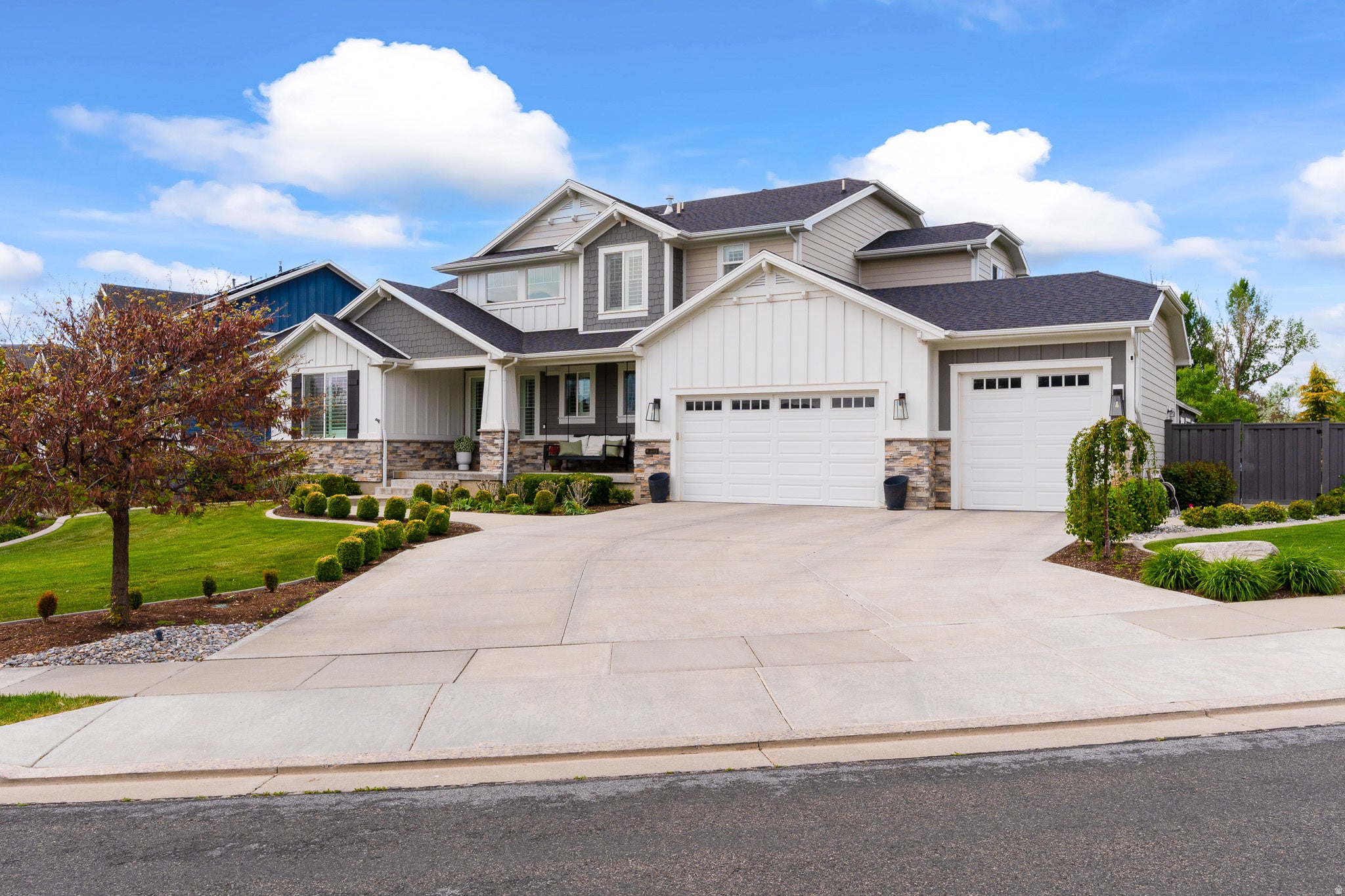 Fruit Heights, Utah, 84037, United States, 6 Bedrooms Bedrooms, ,4 BathroomsBathrooms,Residential,Contingent,2045711