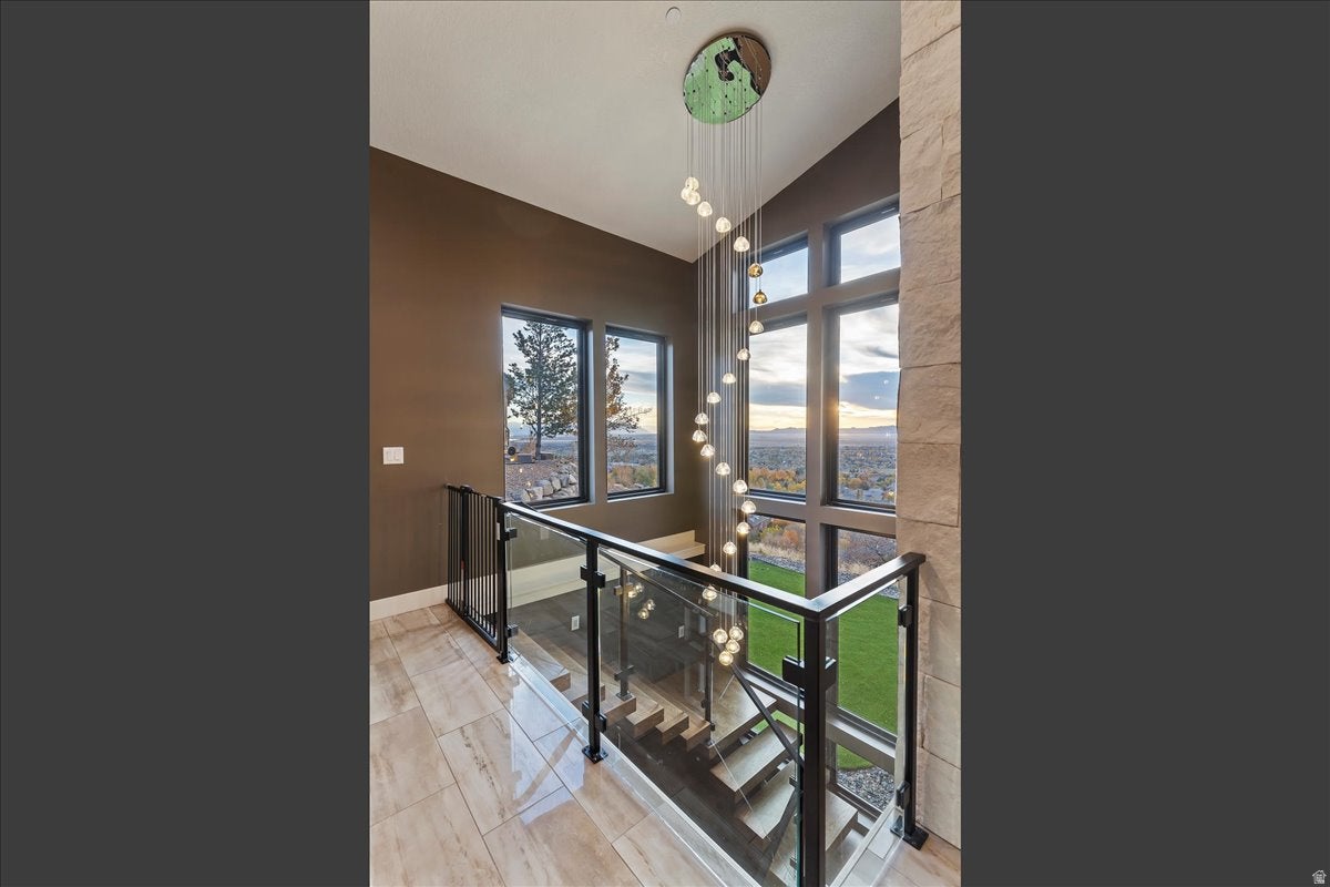 Fruit Heights, Utah, 84037, United States, 4 Bedrooms Bedrooms, ,3 BathroomsBathrooms,Residential,Active,2043838