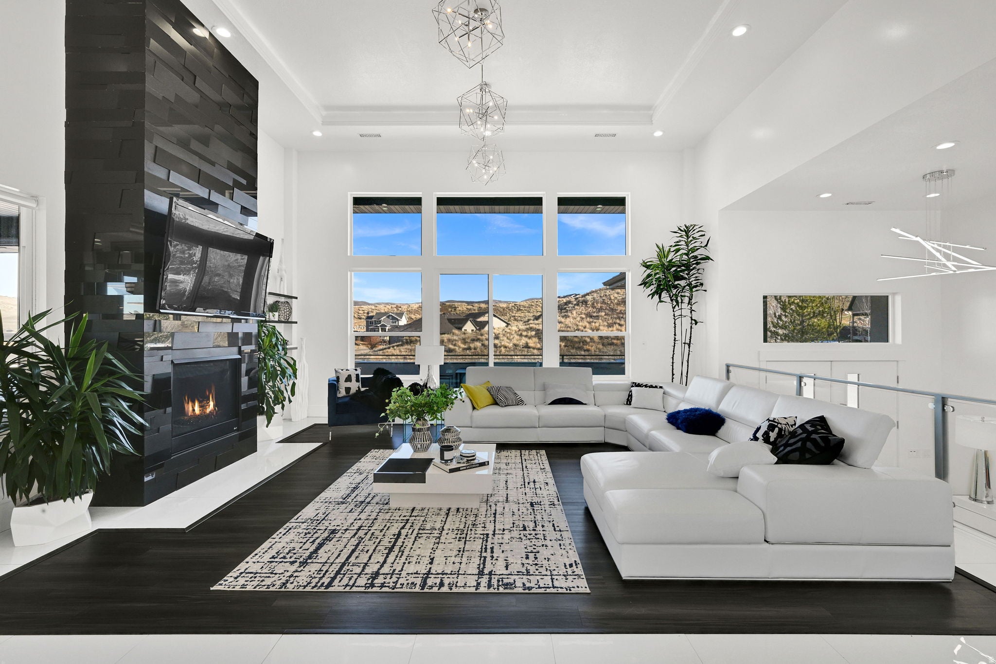 Mountain Green, Utah, 84050, United States, 5 Bedrooms Bedrooms, ,4 BathroomsBathrooms,Residential,Active,2013437