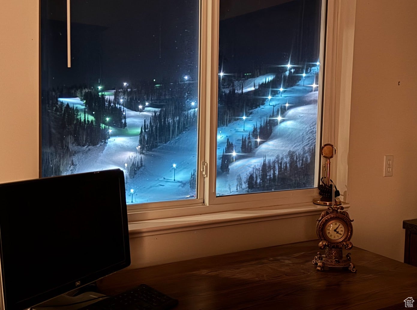 Eden, Utah, 84310, United States, ,4 BathroomsBathrooms,Residential,Active,1704588