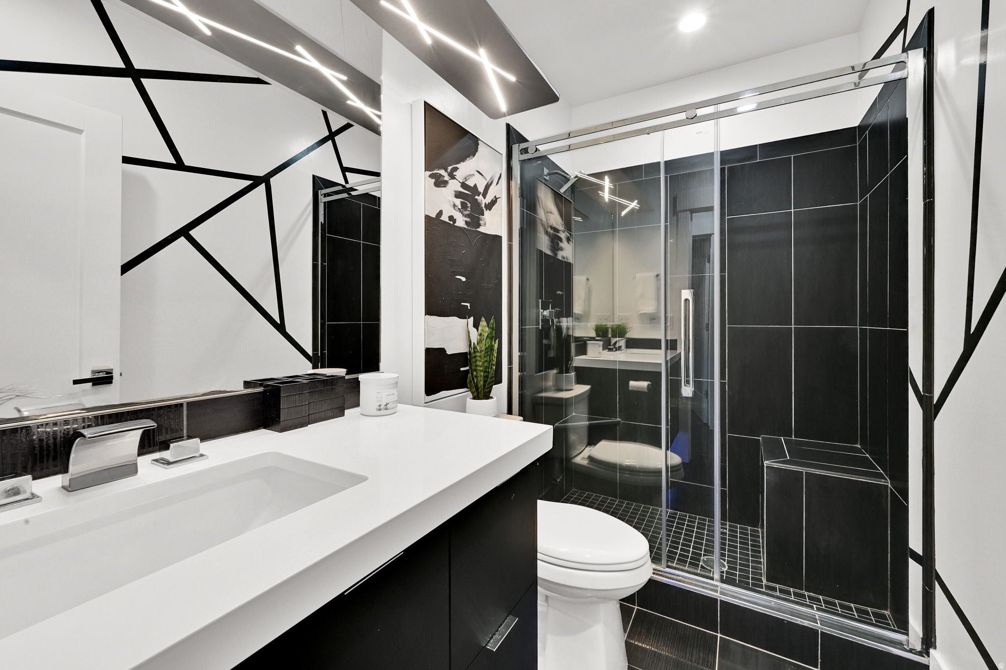 Mountain Green, Utah, 84050, United States, 5 Bedrooms Bedrooms, ,4 BathroomsBathrooms,Residential,Active,2013437