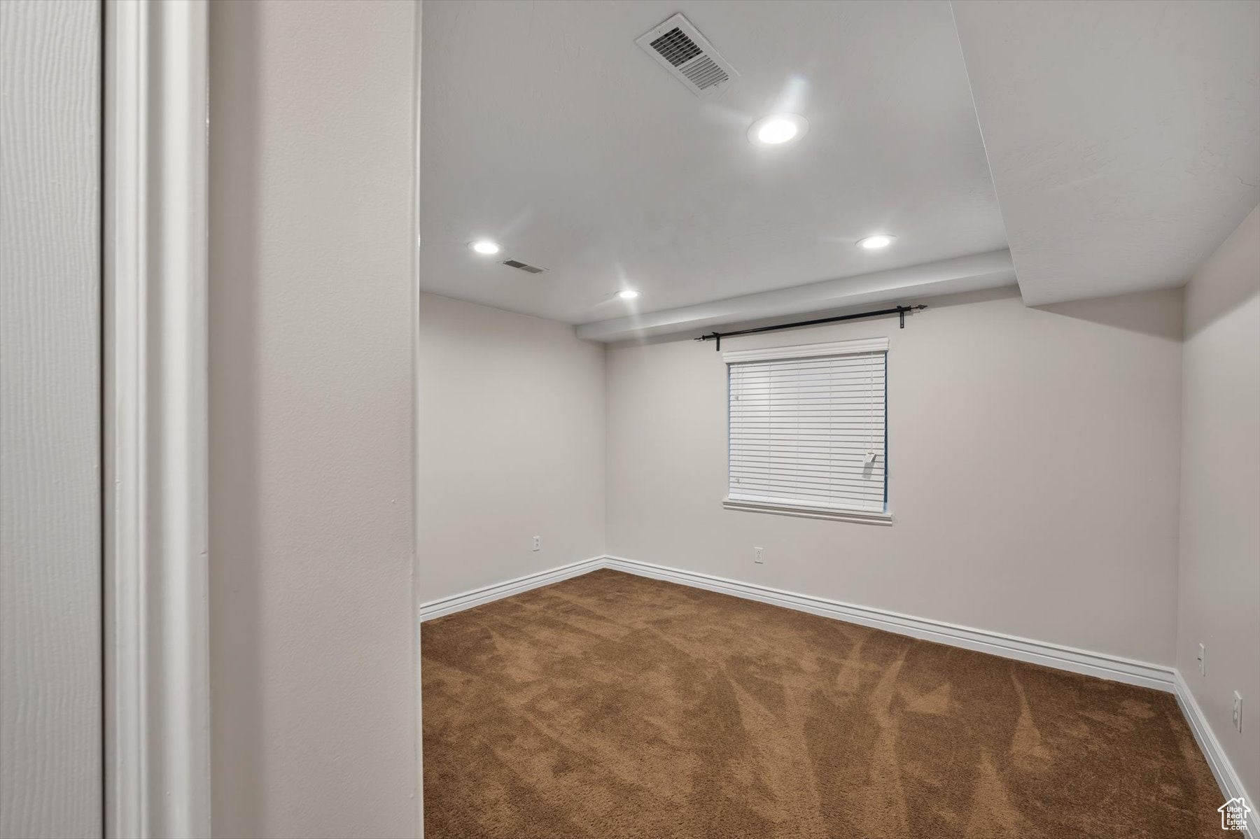 Cottonwood Heights, Utah, 84121, United States, 6 Bedrooms Bedrooms, ,3 BathroomsBathrooms,Residential,Active,1964287