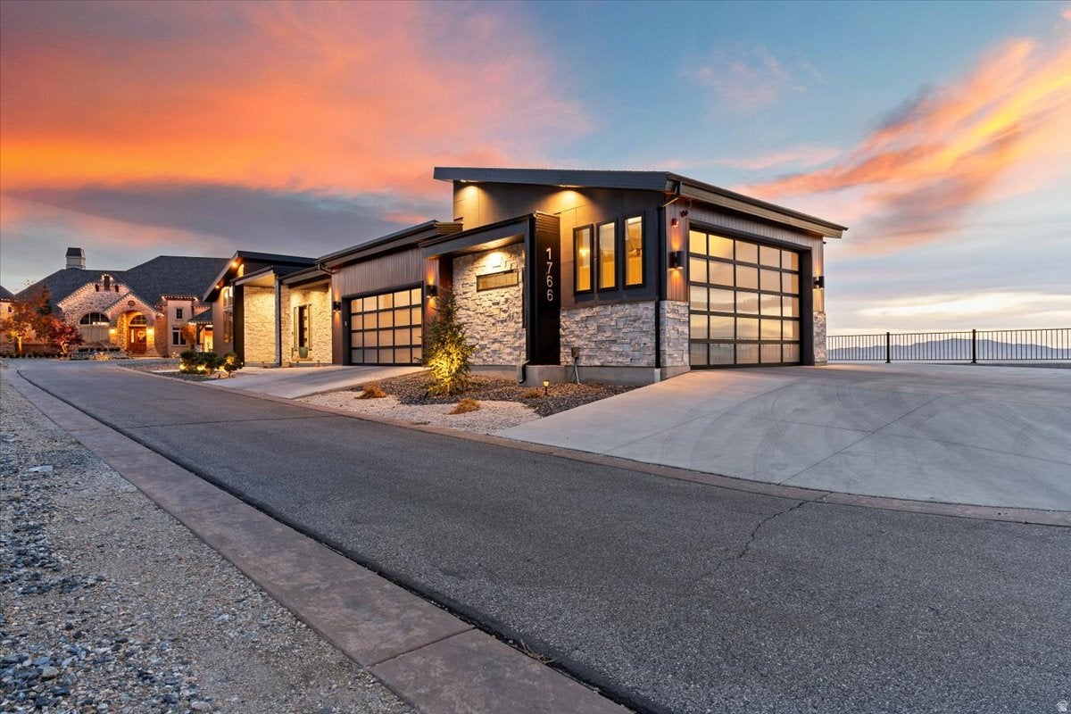Fruit Heights, Utah, 84037, United States, 4 Bedrooms Bedrooms, ,3 BathroomsBathrooms,Residential,Active,2007943