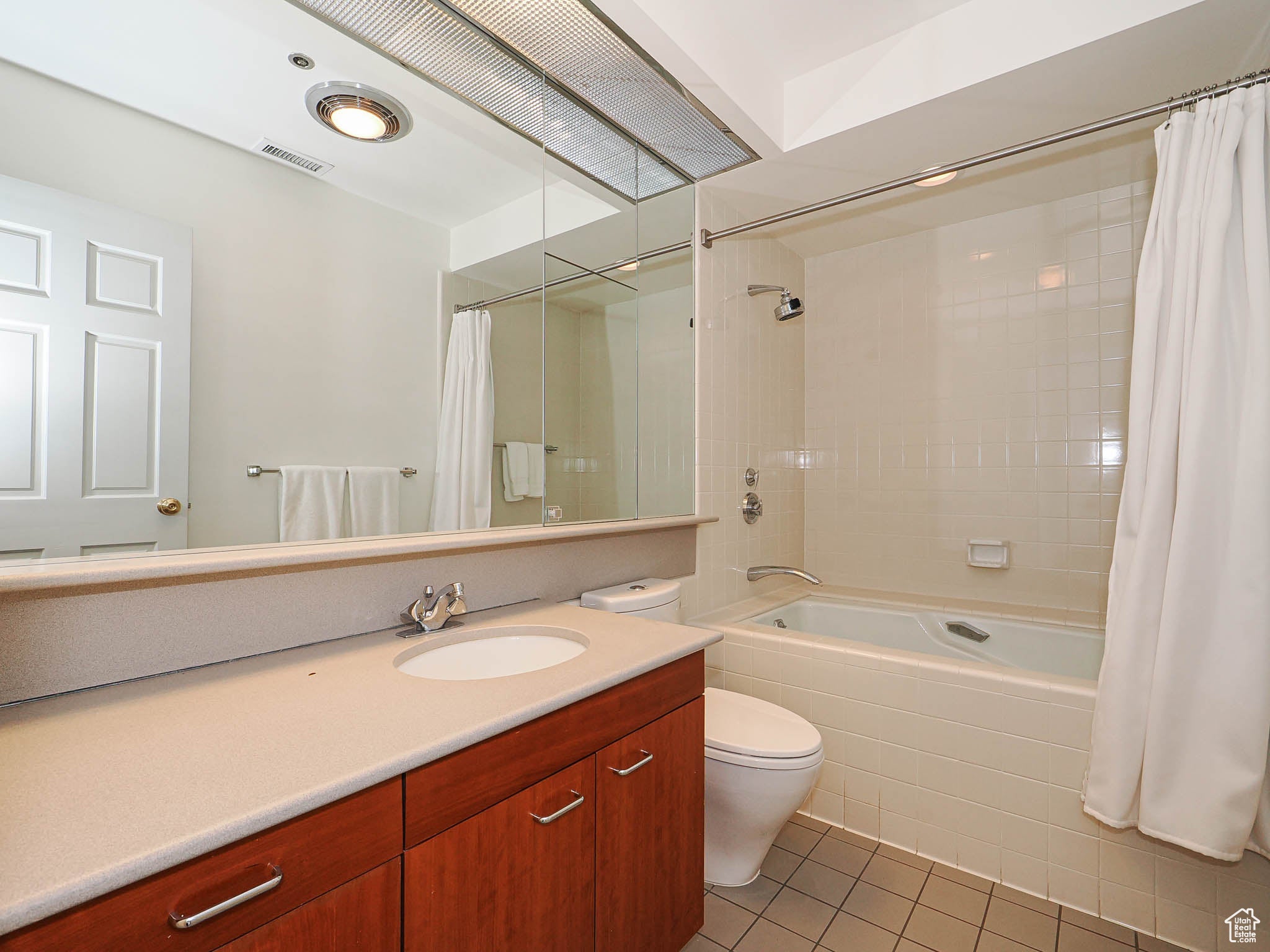 Salt Lake City, Utah, 84101, United States, 4 Bedrooms Bedrooms, ,5 BathroomsBathrooms,Residential,Active,1905069
