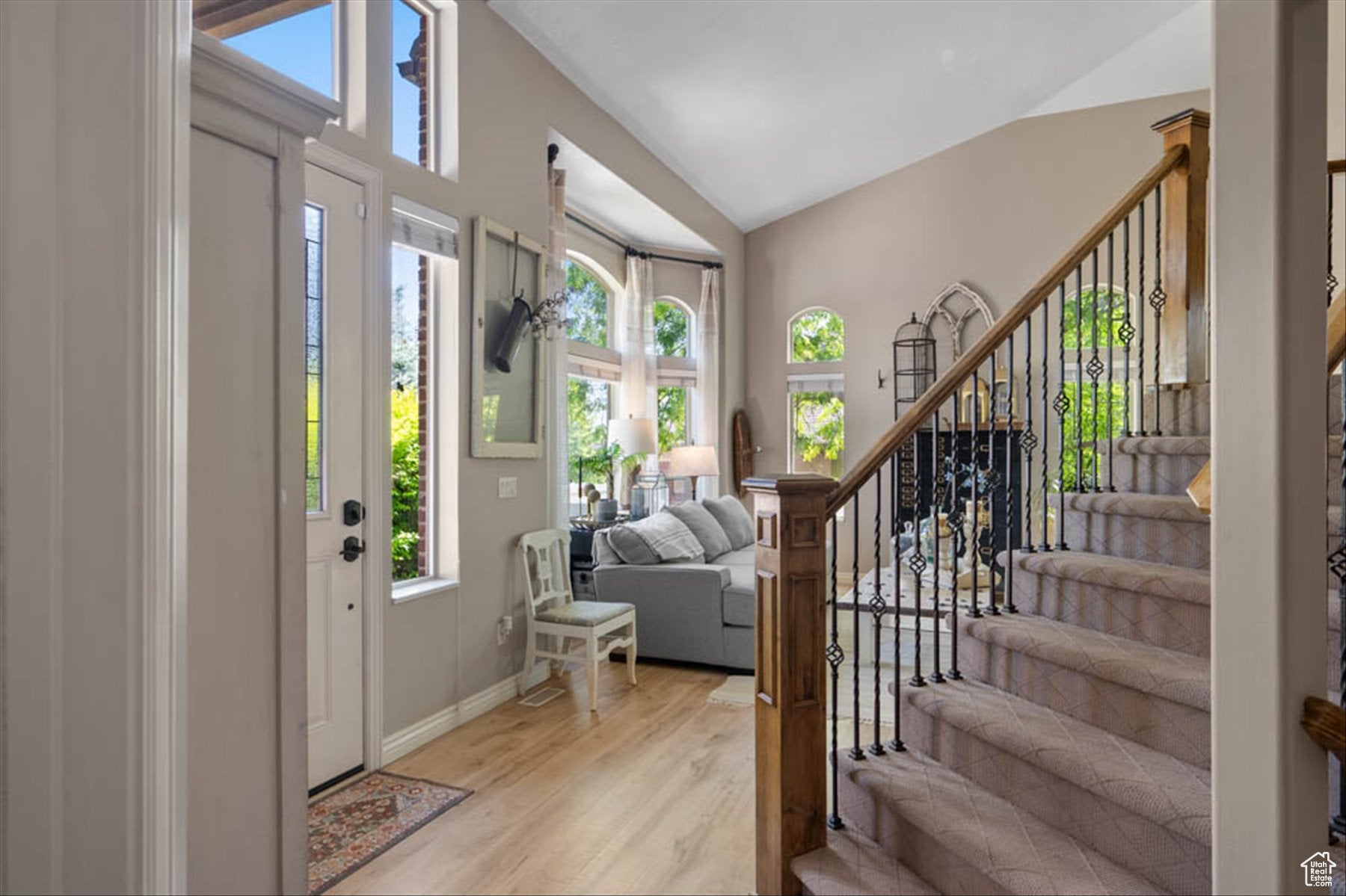 South Jordan, Utah, 84095, United States, 6 Bedrooms Bedrooms, ,4 BathroomsBathrooms,Residential,Active,1876871