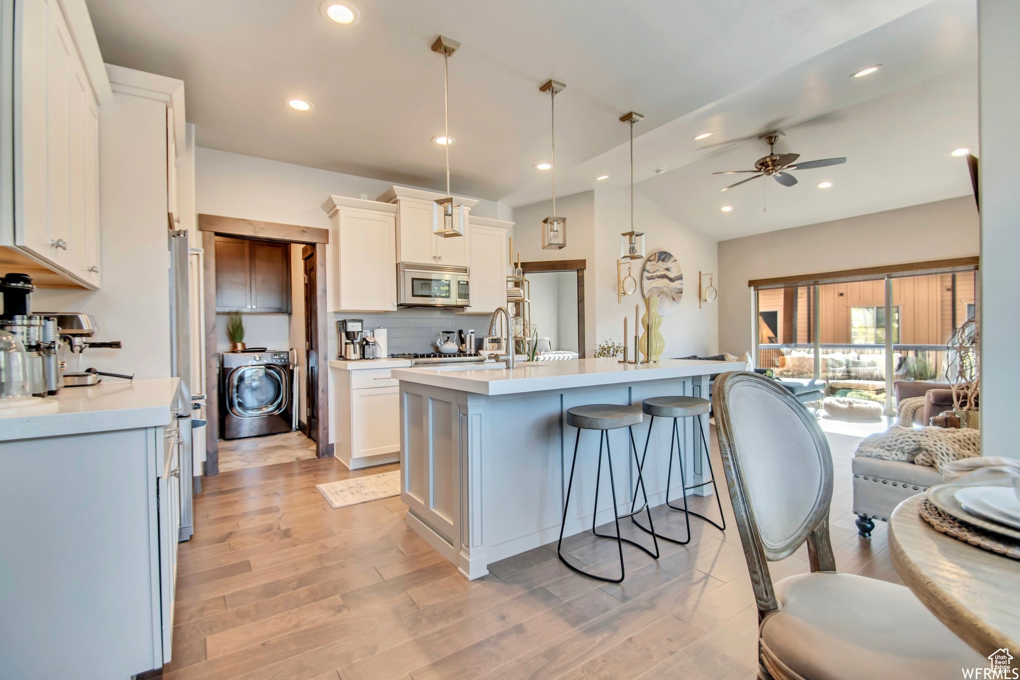 Heber City, Utah, 84036, United States, 3 Bedrooms Bedrooms, ,4 BathroomsBathrooms,Residential,Active,1943789