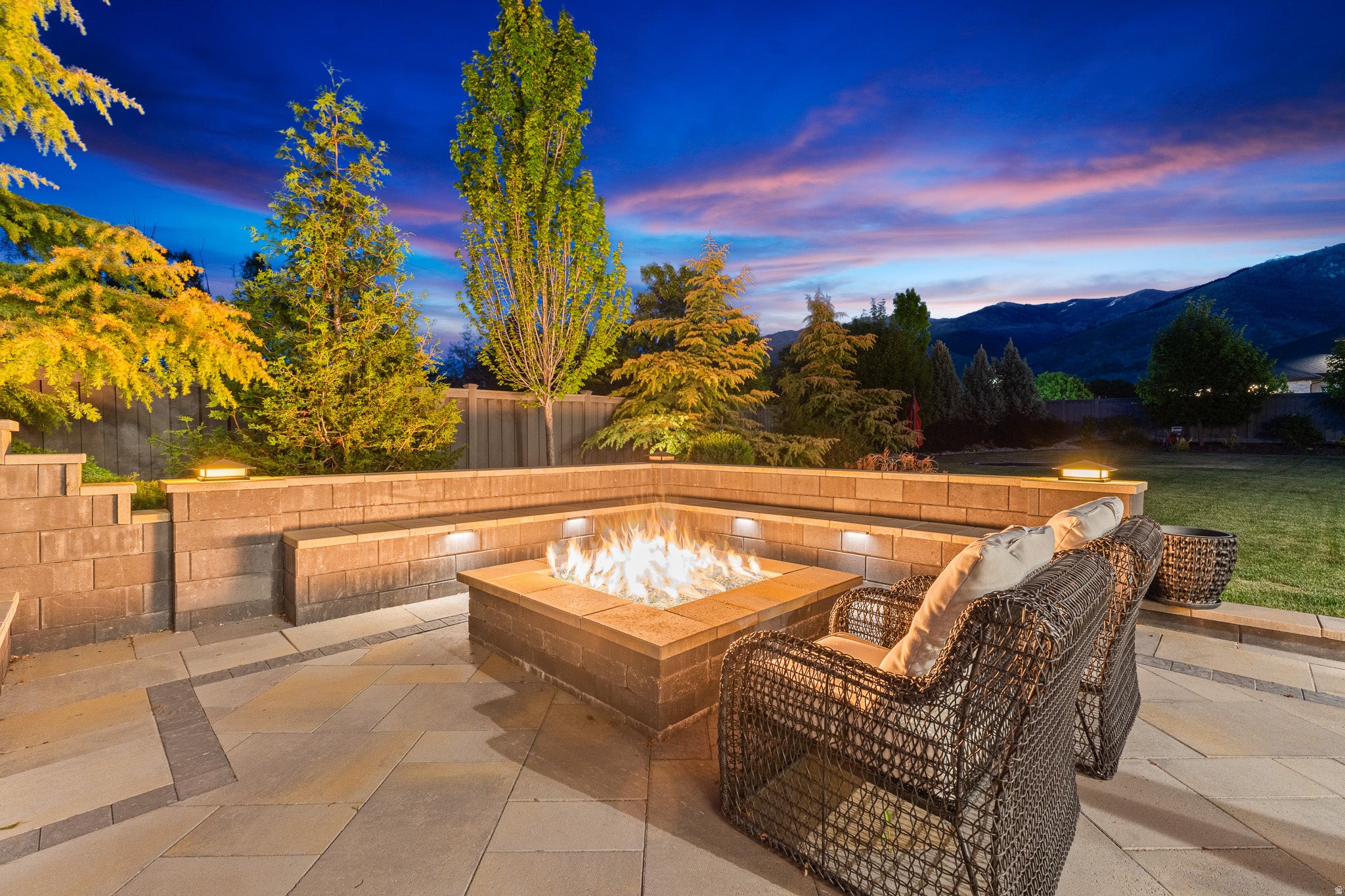 Fruit Heights, Utah, 84037, United States, 6 Bedrooms Bedrooms, ,4 BathroomsBathrooms,Residential,Contingent,2045711