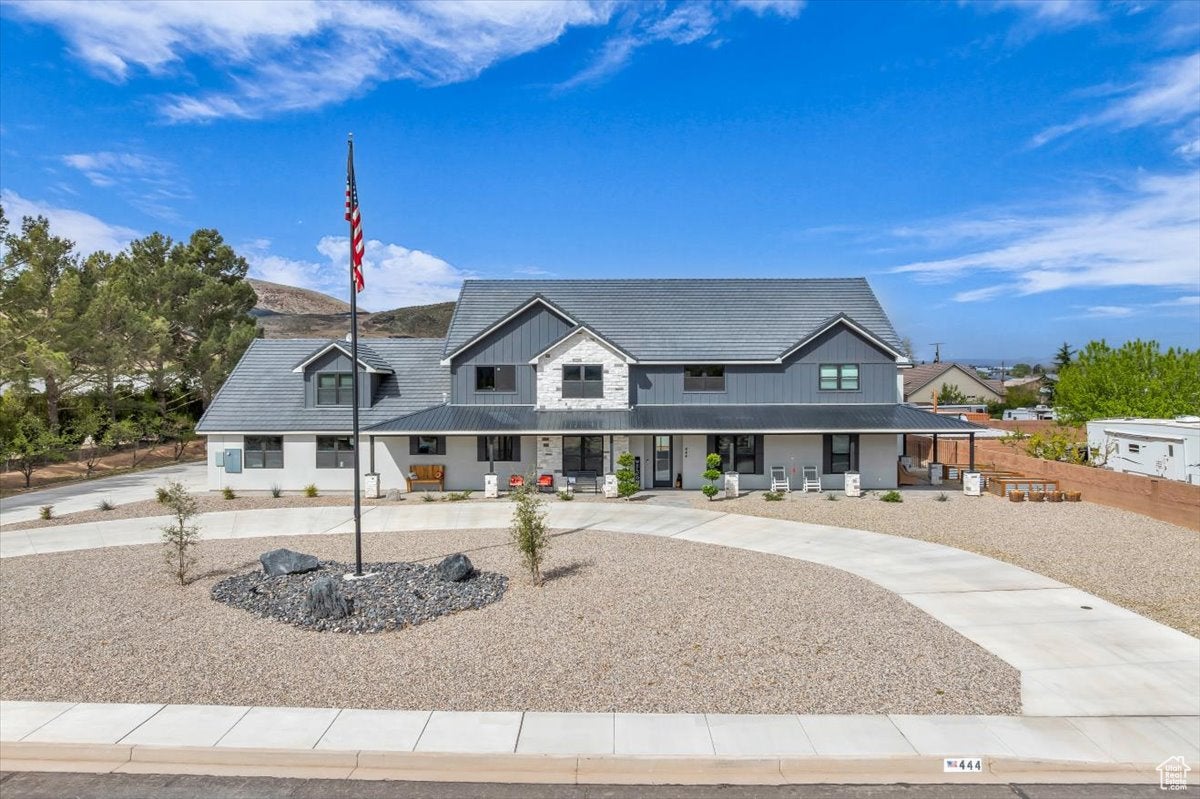 Hurricane, Utah, 84737, United States, 4 Bedrooms Bedrooms, ,5 BathroomsBathrooms,Residential,Active,1762812