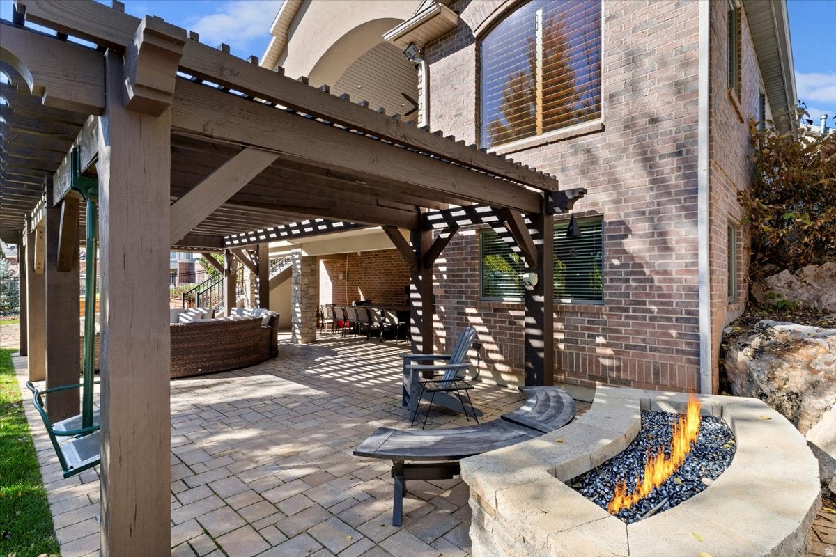 Mountain Green, Utah, 84050, United States, 5 Bedrooms Bedrooms, ,4 BathroomsBathrooms,Residential,Active,1972158