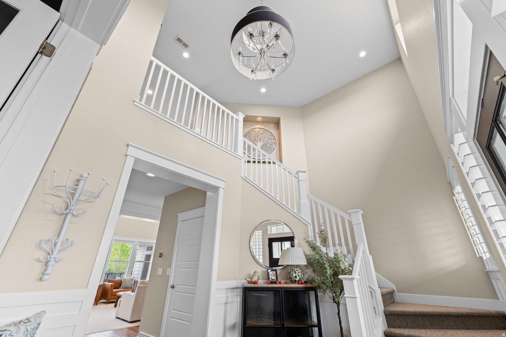 Fruit Heights, Utah, 84037, United States, 6 Bedrooms Bedrooms, ,4 BathroomsBathrooms,Residential,Contingent,2045711