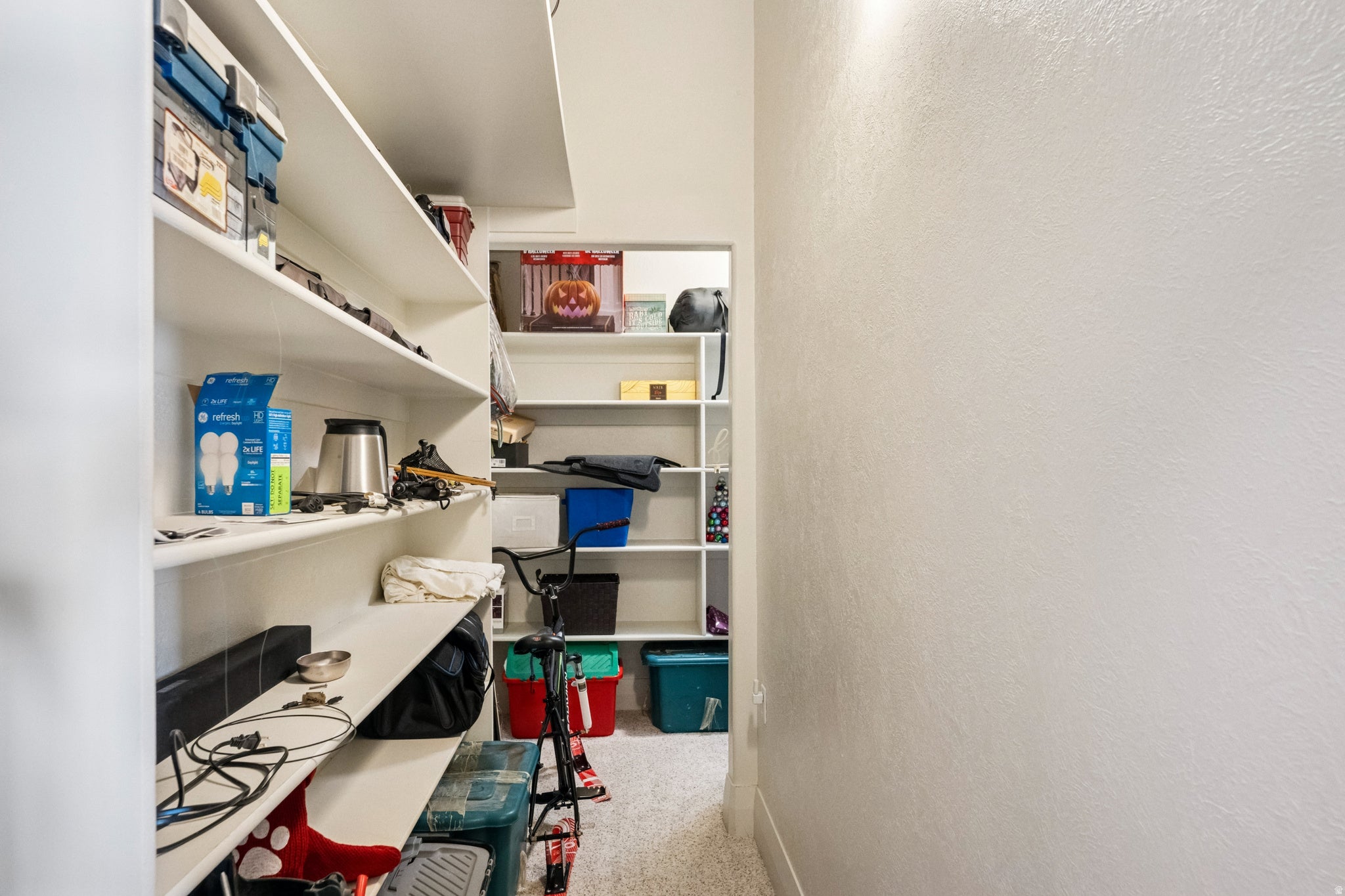 Salt Lake City, Utah, 84103, United States, 5 Bedrooms Bedrooms, ,4 BathroomsBathrooms,Residential,Active,2042745