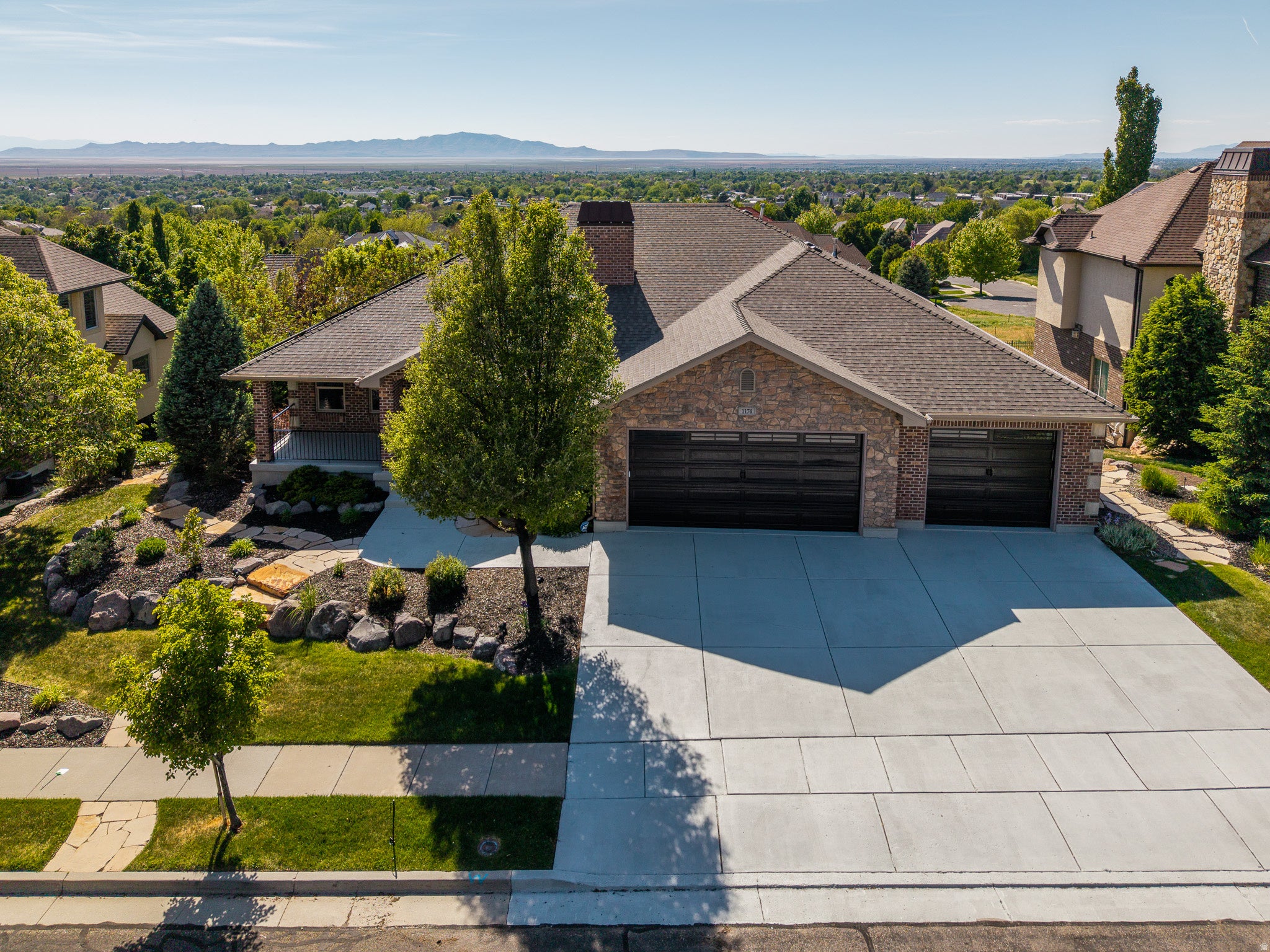 Fruit Heights, Utah, 84037, United States, 6 Bedrooms Bedrooms, ,5 BathroomsBathrooms,Residential,Active,2044980