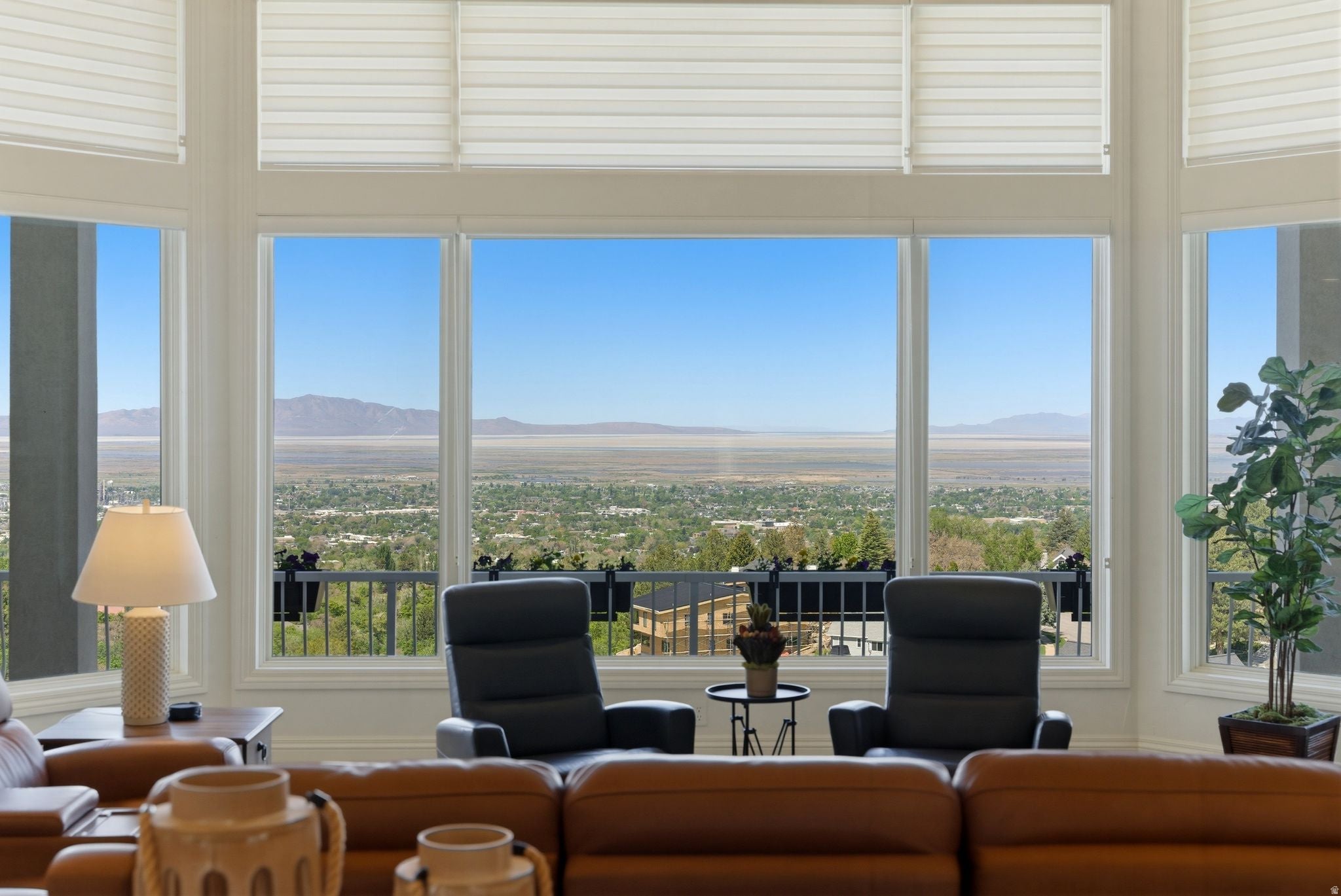 Bountiful, Utah, 84010, United States, 6 Bedrooms Bedrooms, ,6 BathroomsBathrooms,Residential,Active,2044576