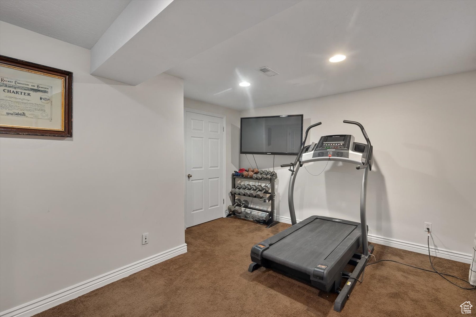 Cottonwood Heights, Utah, 84121, United States, 6 Bedrooms Bedrooms, ,3 BathroomsBathrooms,Residential,Active,1964287