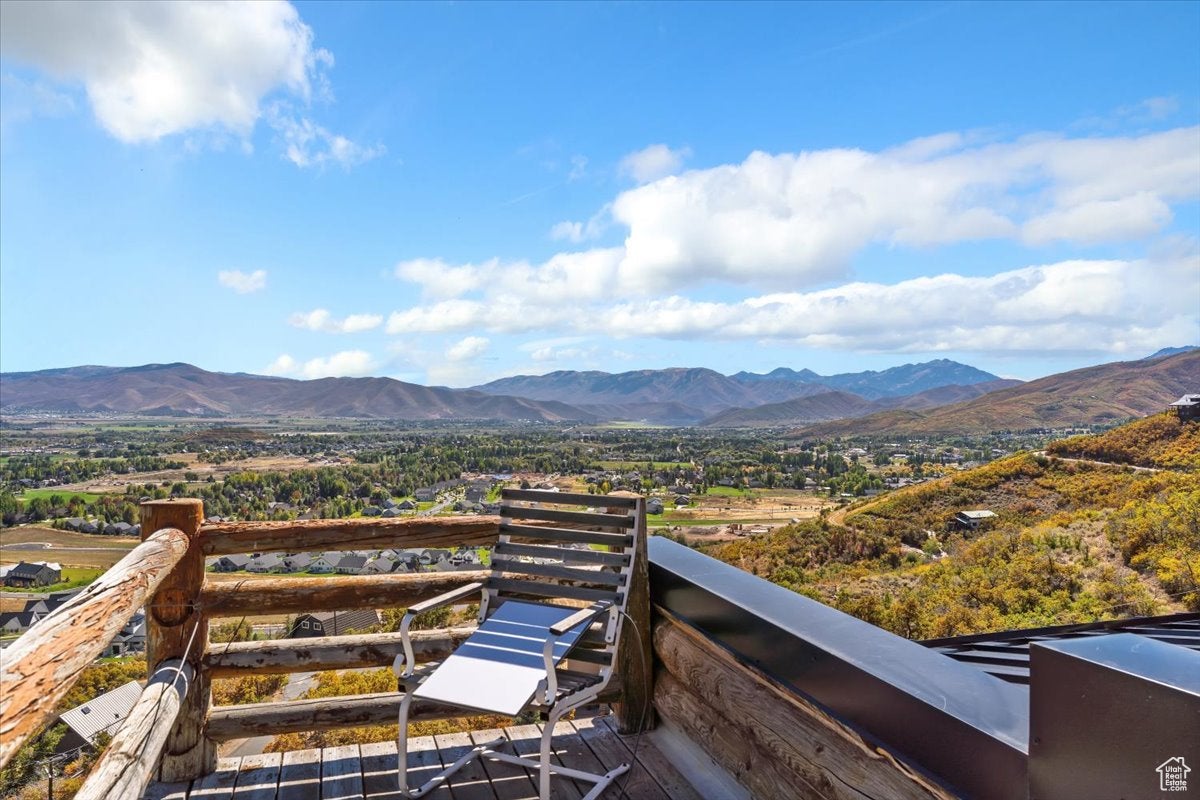 Midway, Utah, 84049, United States, 5 Bedrooms Bedrooms, ,3 BathroomsBathrooms,Residential,Active,1952631