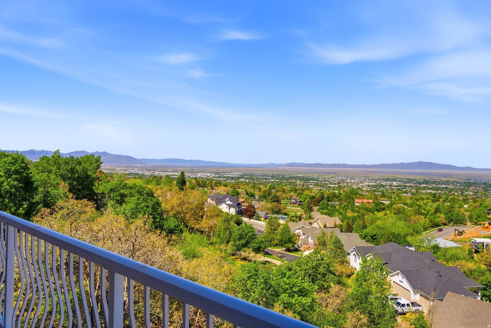 Bountiful, Utah, 84010, United States, 6 Bedrooms Bedrooms, ,6 BathroomsBathrooms,Residential,Active,2044576