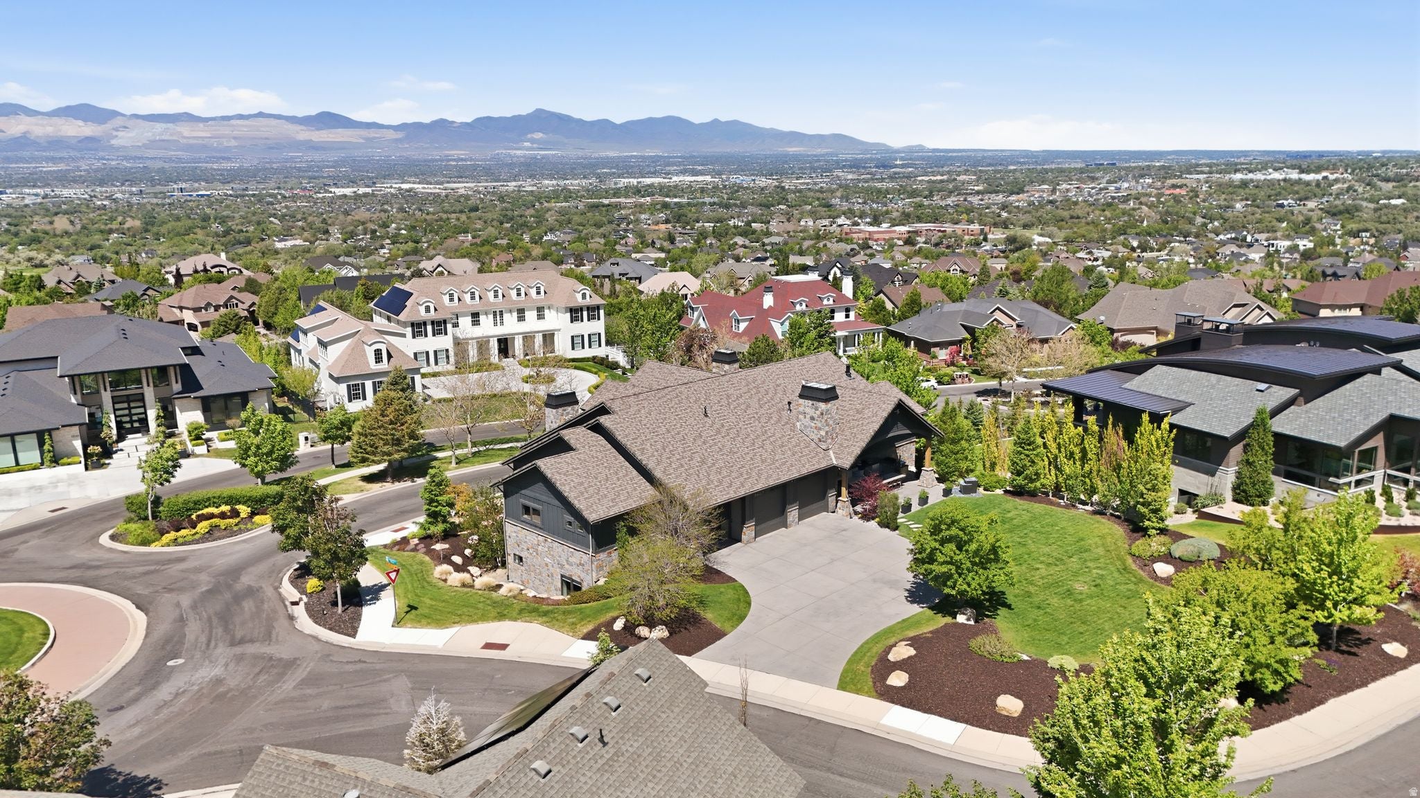 Draper, Utah, 84020, United States, 4 Bedrooms Bedrooms, ,6 BathroomsBathrooms,Residential,Active,2025968