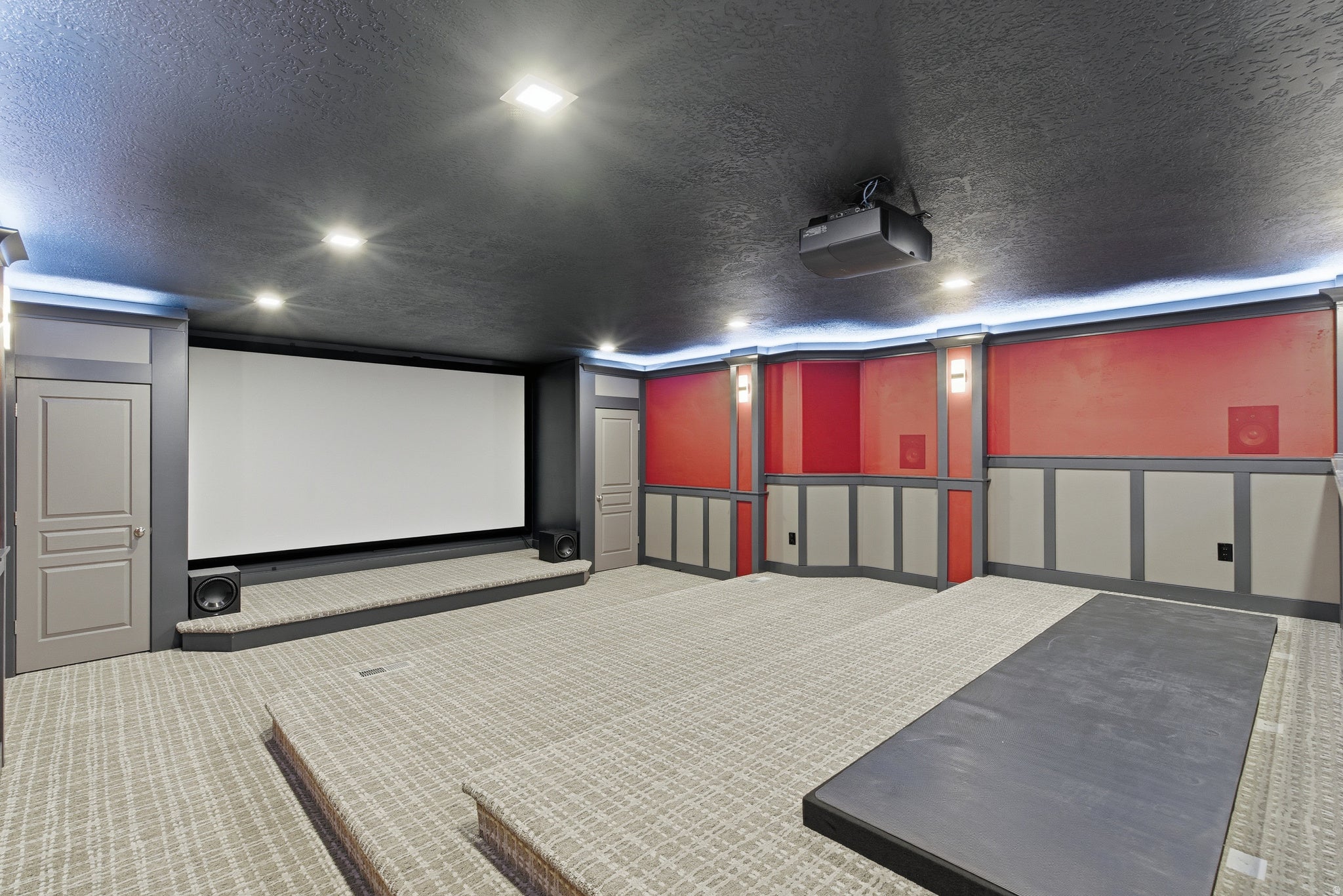 Lehi, Utah, 84043, United States, 7 Bedrooms Bedrooms, ,4 BathroomsBathrooms,Residential,Pending,1987244