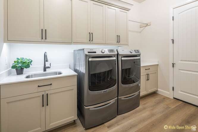 Hurricane, Utah, 84737, United States, 4 Bedrooms Bedrooms, ,3 BathroomsBathrooms,Residential,Active,1820807