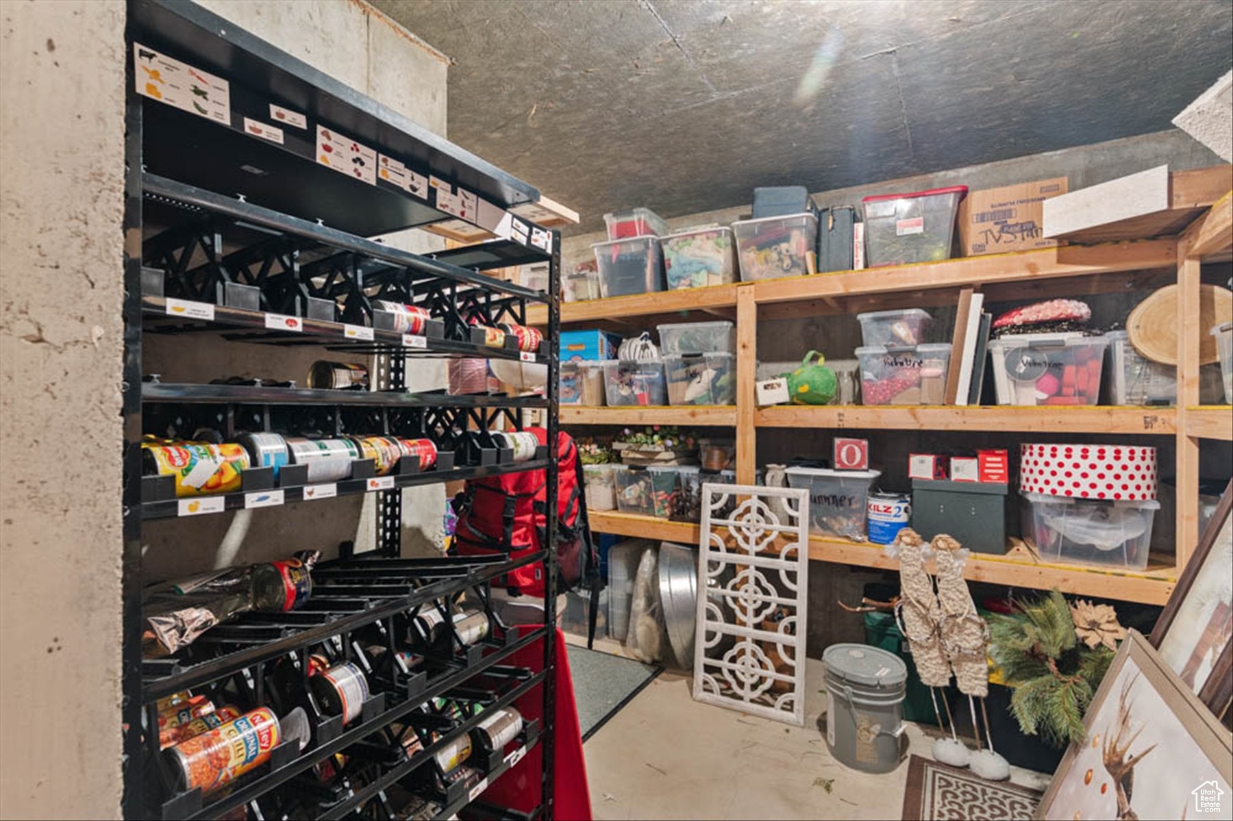 South Jordan, Utah, 84095, United States, 6 Bedrooms Bedrooms, ,4 BathroomsBathrooms,Residential,Active,1876871