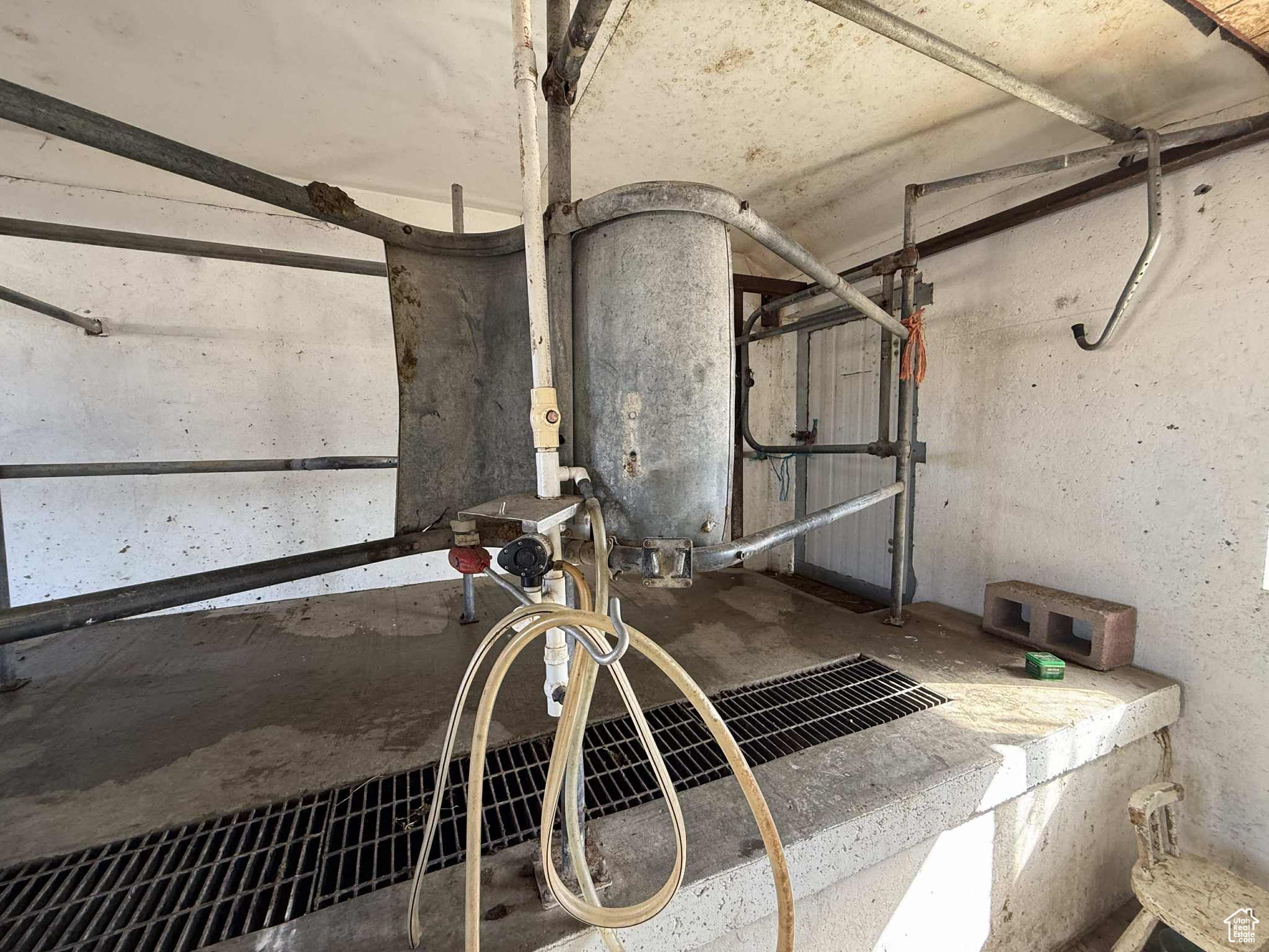 Huntington, Utah, 84528, United States, 4 Bedrooms Bedrooms, ,1 BathroomBathrooms,Residential,Active,1963255